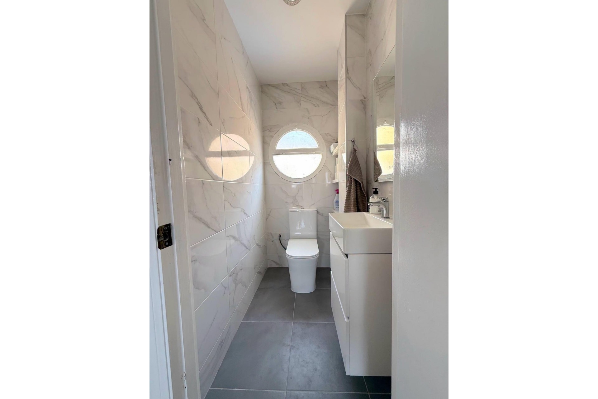 Återförsäljning - Duplex -
Torrevieja - Playa del Cura