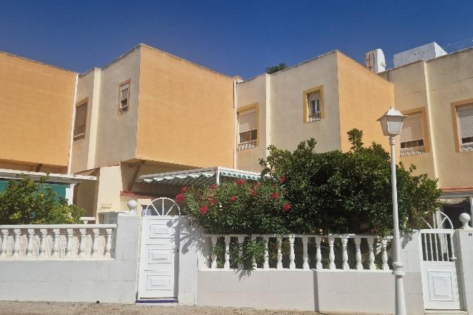 Återförsäljning - Duplex -
Torrevieja - Torre La Mata