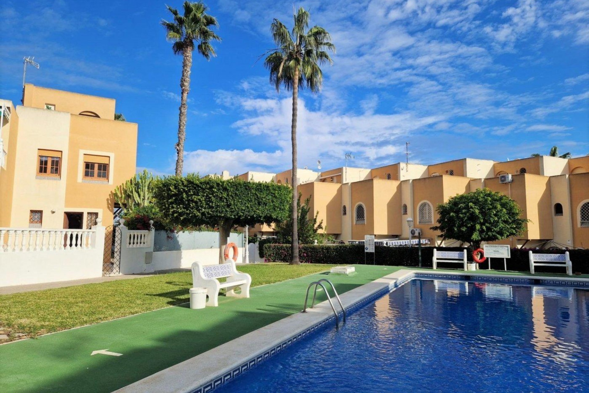 Återförsäljning - Duplex -
Torrevieja - Torre La Mata