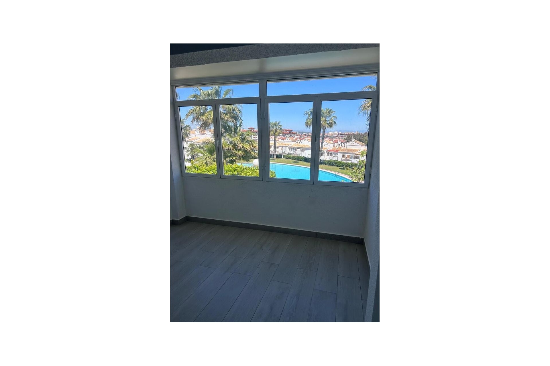 Återförsäljning - Duplex -
Torrevieja - Torreblanca