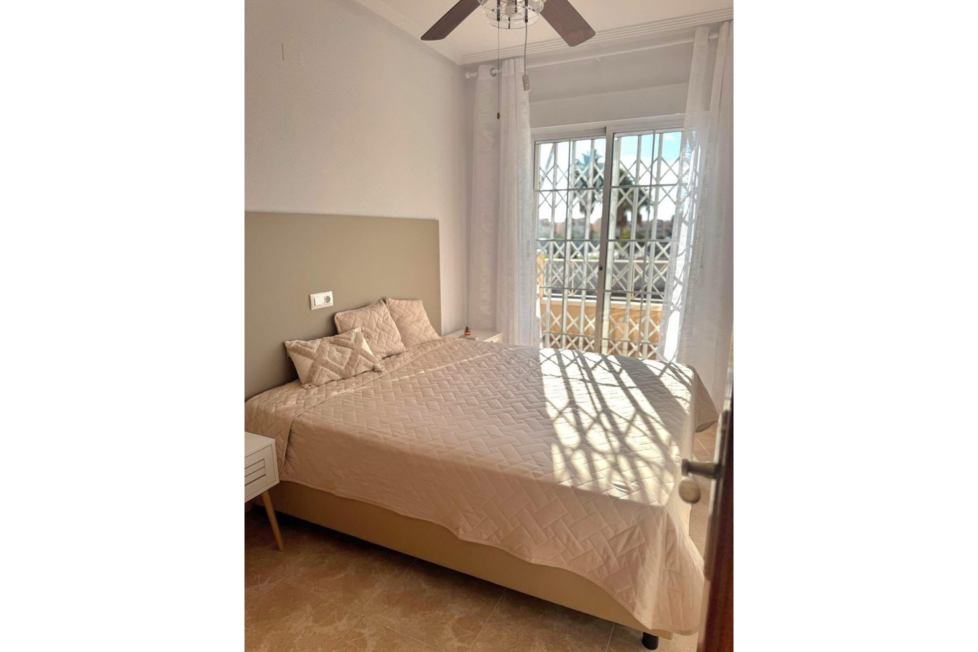 Återförsäljning - Duplex -
Torrevieja - Torretas