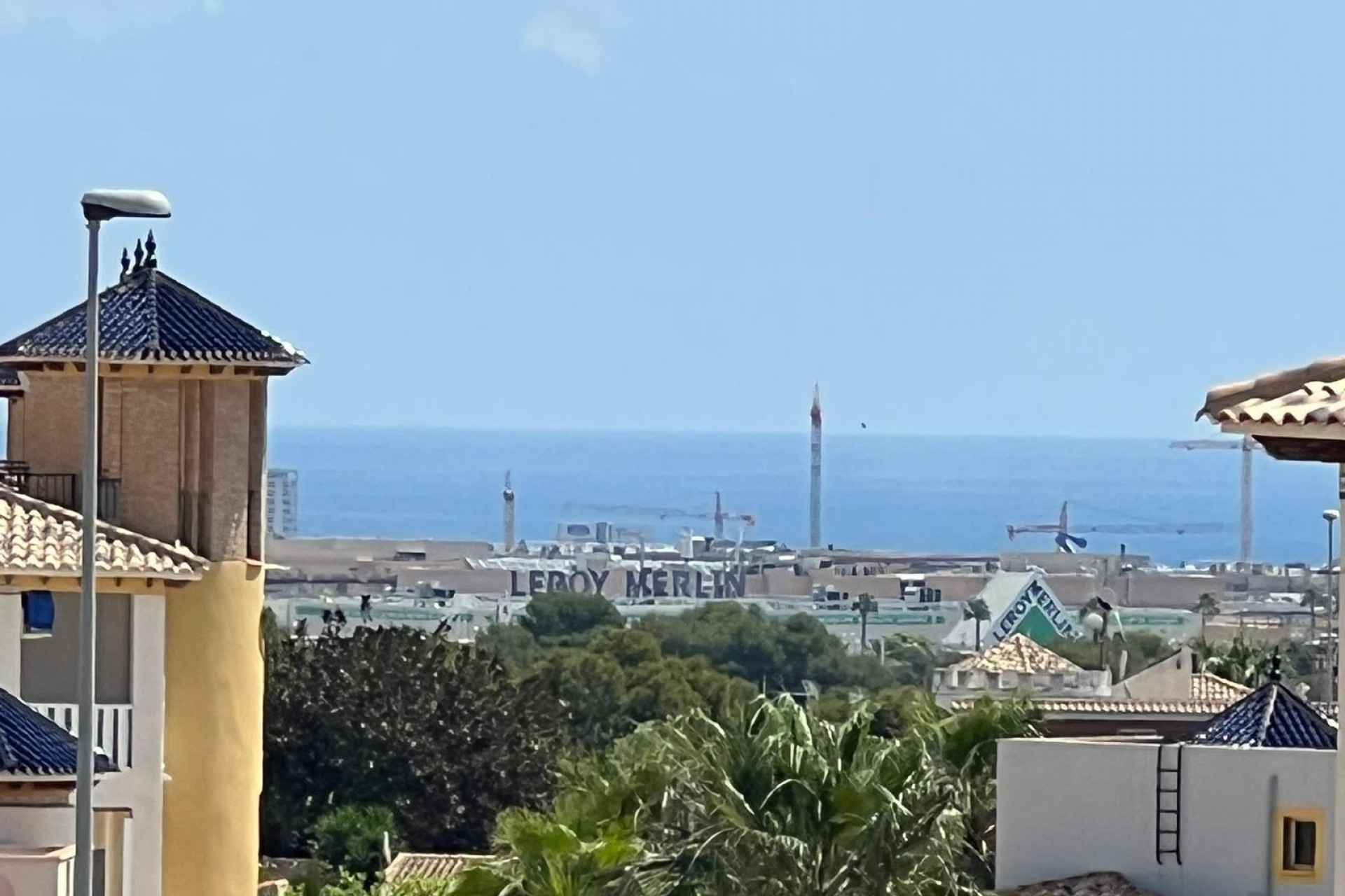Återförsäljning - Quad House -
Orihuela Costa - Montezenia