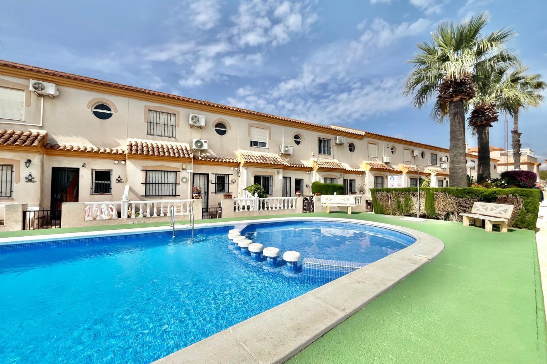 Återförsäljning - Quad House -
Orihuela Costa - Playa Flamenca