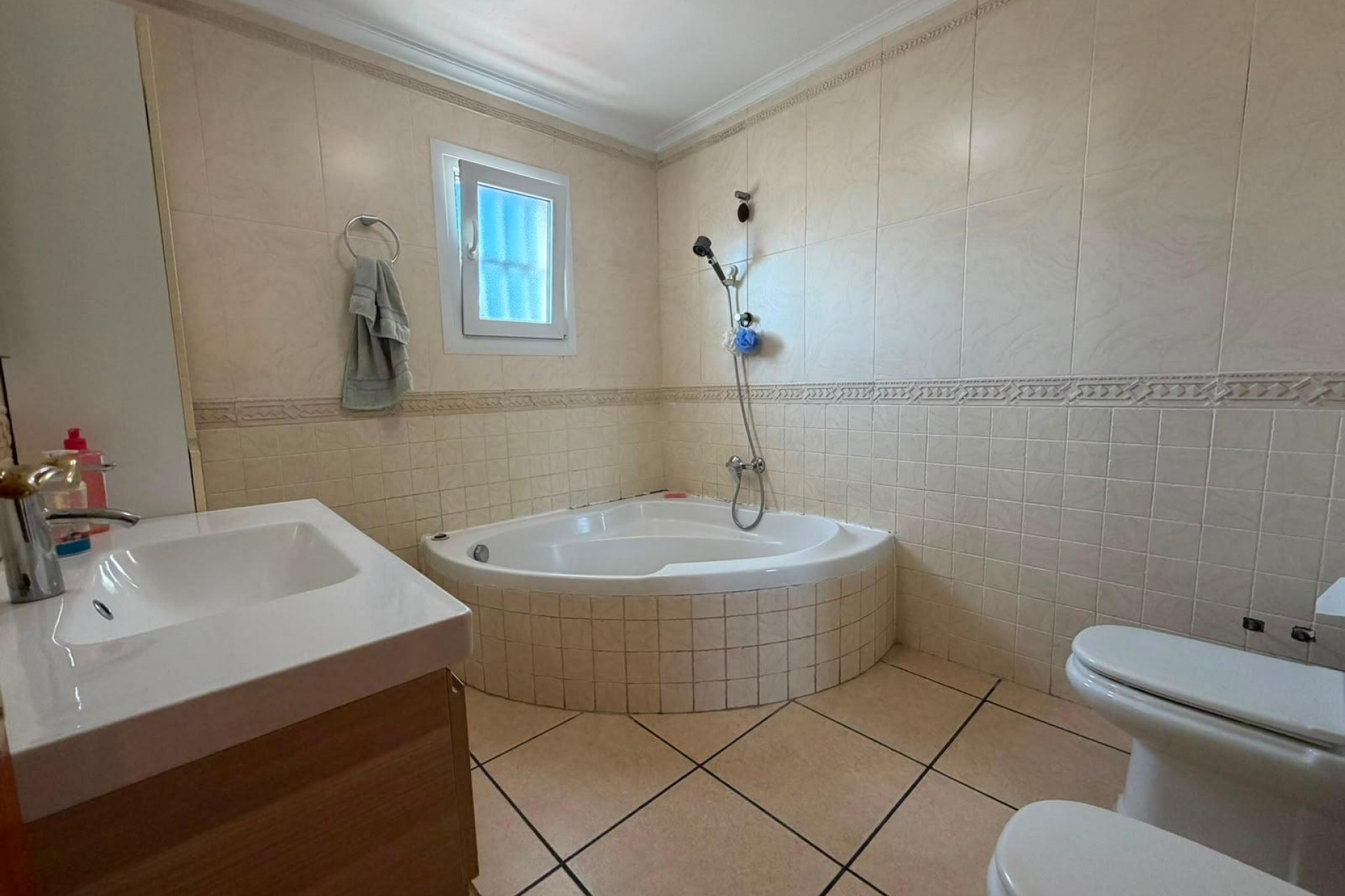Återförsäljning - Quad House -
Torrevieja - Carrefour