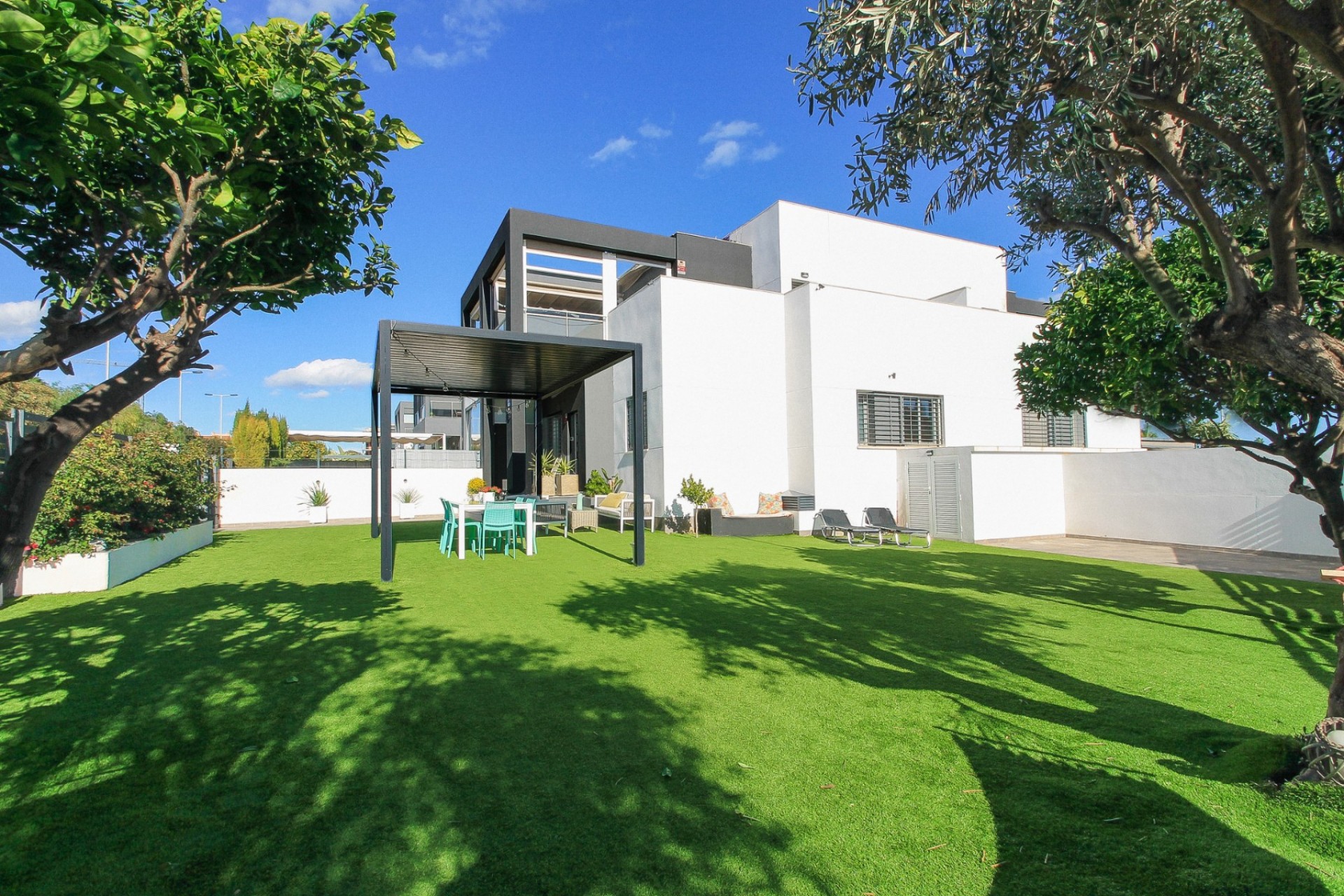 Återförsäljning - Quad House -
Torrevieja - Costa Blanca