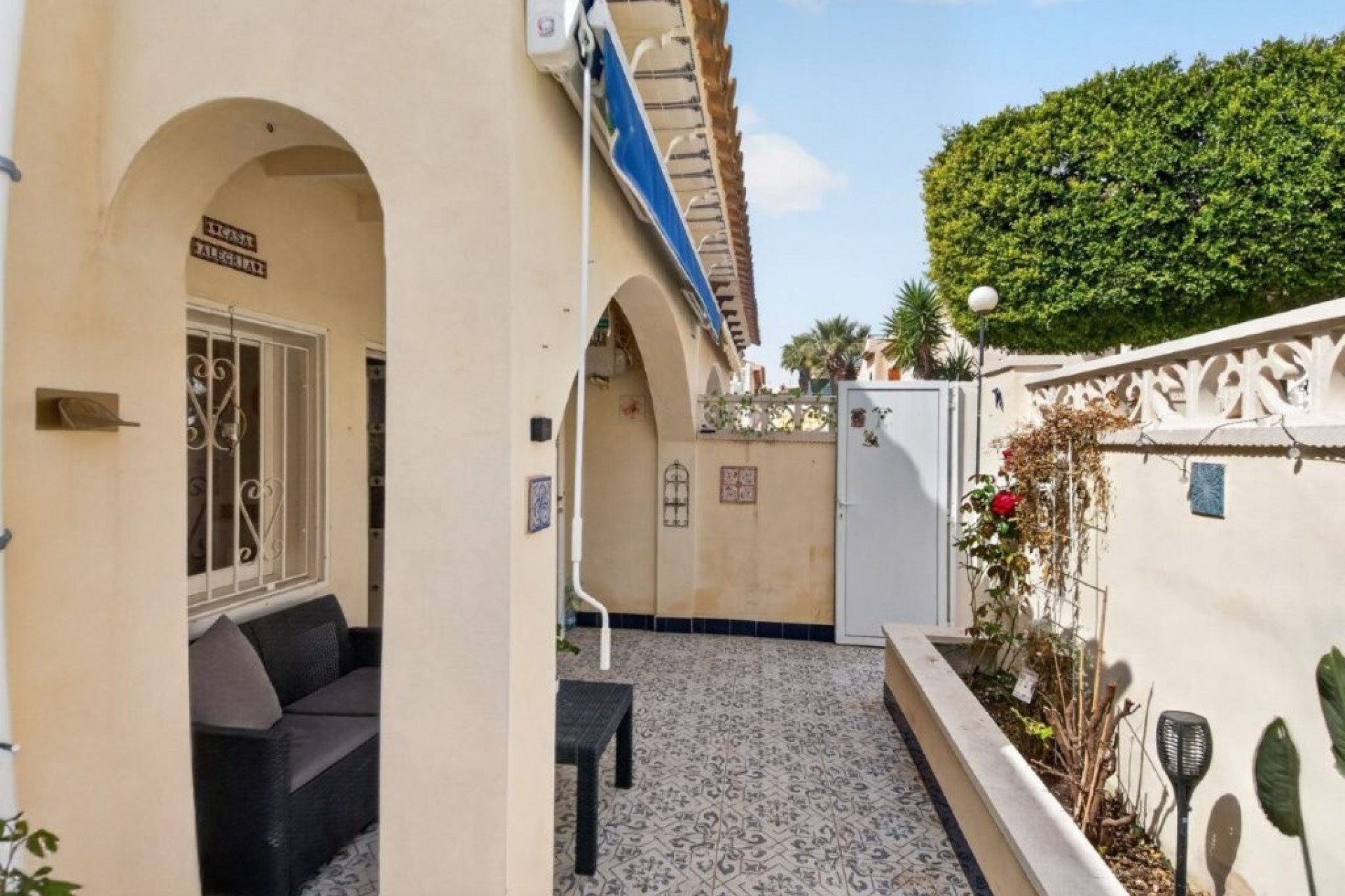 Återförsäljning - Quad House -
Torrevieja - Los Altos