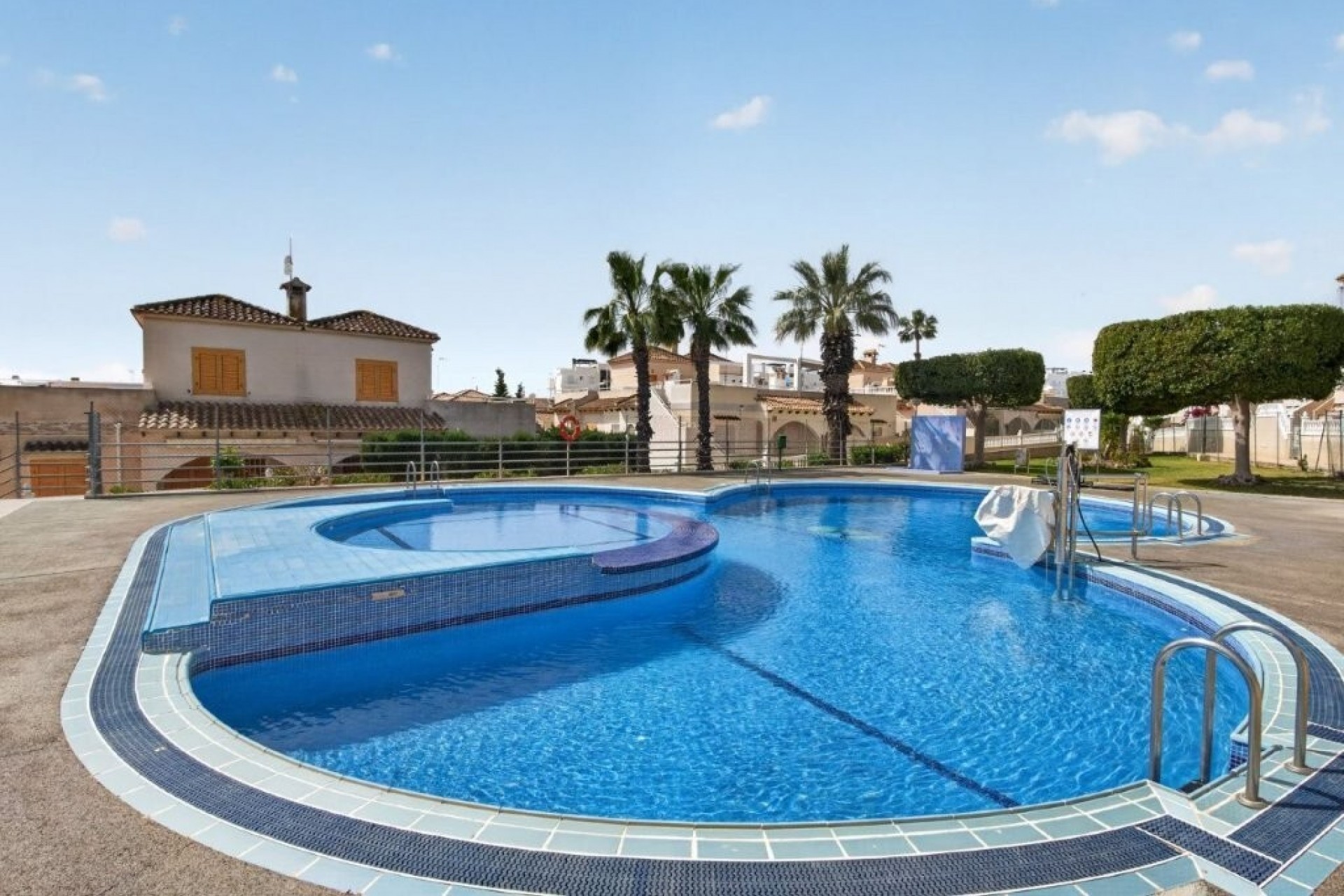 Återförsäljning - Quad House -
Torrevieja - Los Altos