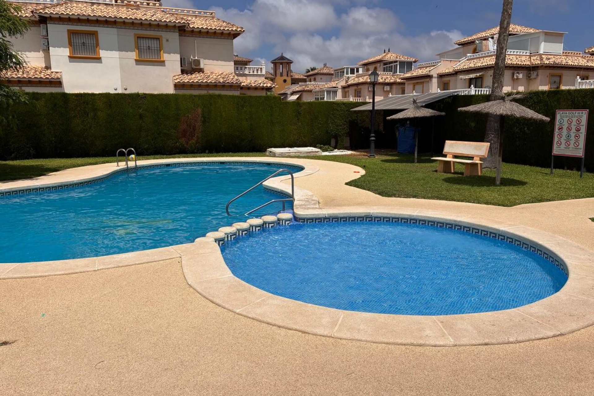 Återförsäljning - Quad Villa -
Lomas de Caboroig - Costa Blanca