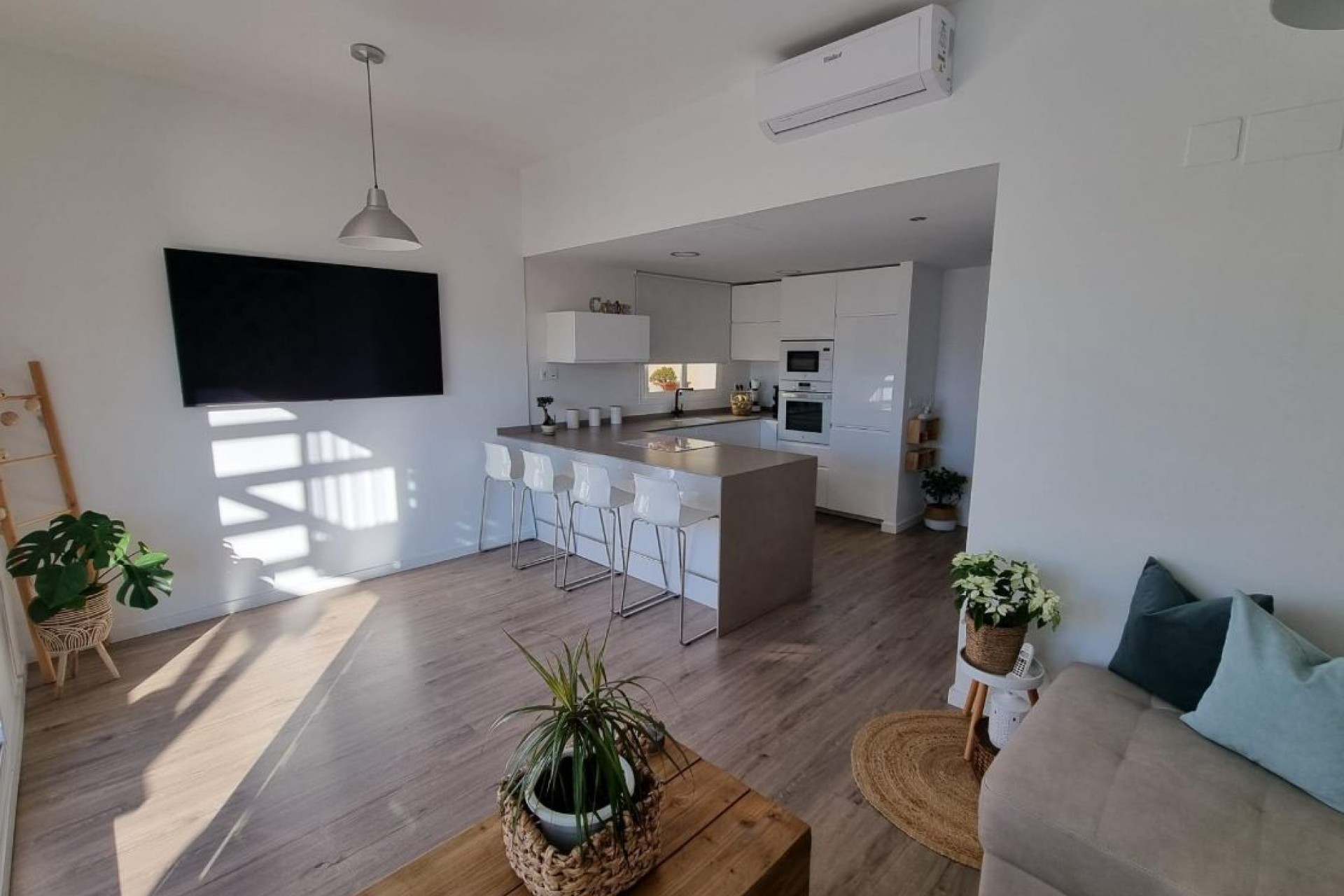 Återförsäljning - Semi Detached -
Finestrat - Costa Blanca