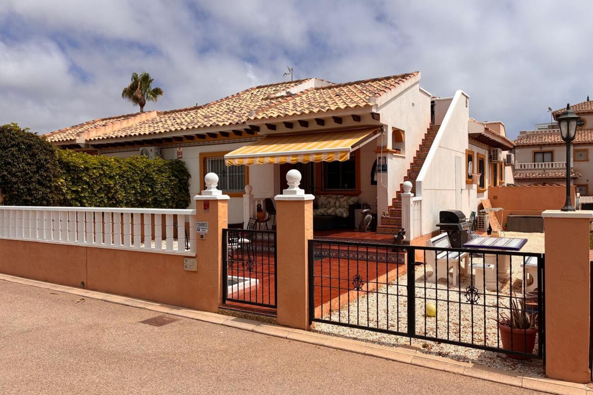 Återförsäljning - Semi Detached -
Lomas de Caboroig - Costa Blanca