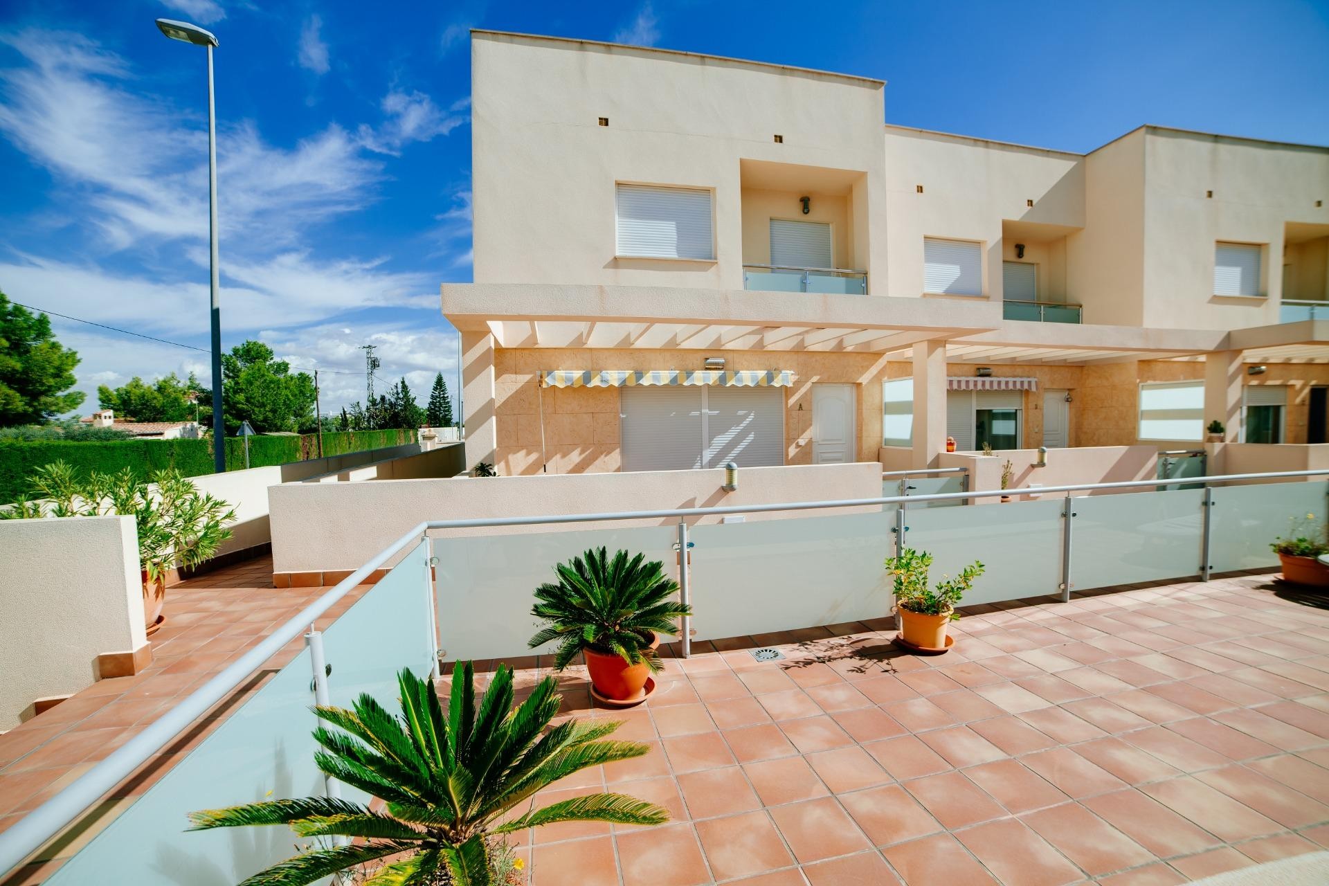 Återförsäljning - Semi Detached -
Los Montesinos - La Herrada