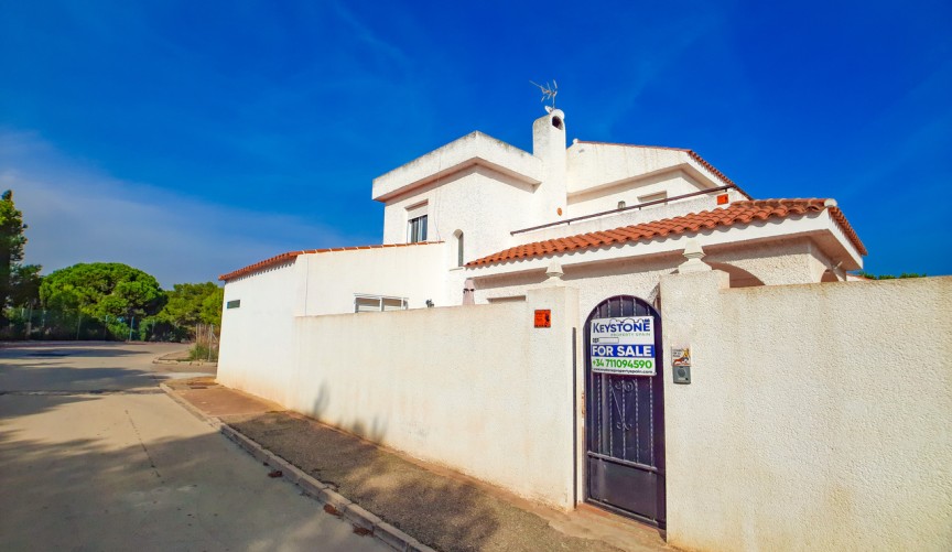 Återförsäljning - Semi Detached -
Orihuela Costa - Costa Blanca