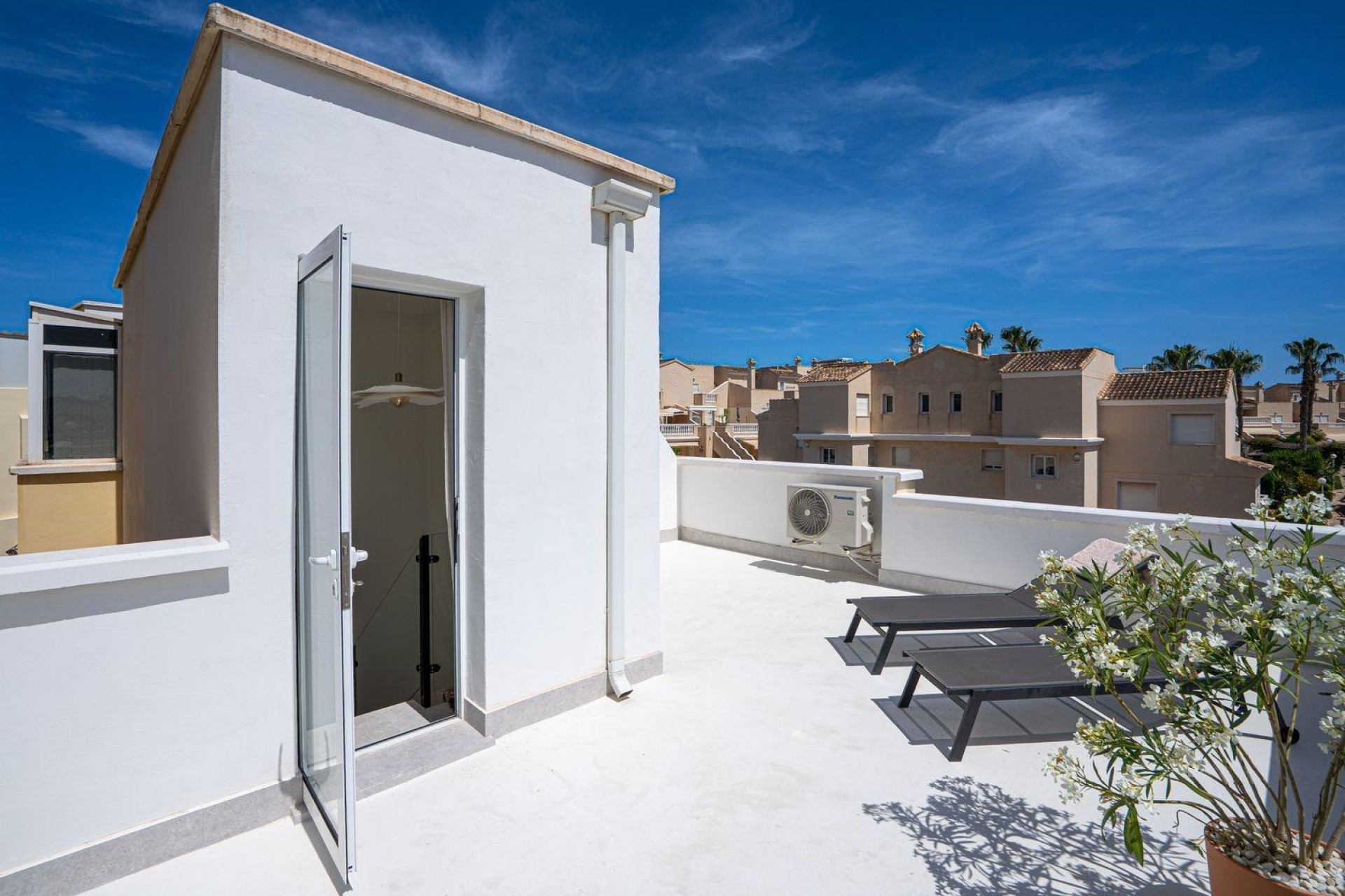 Återförsäljning - Semi Detached -
Orihuela Costa - Los Almendros-la Florida