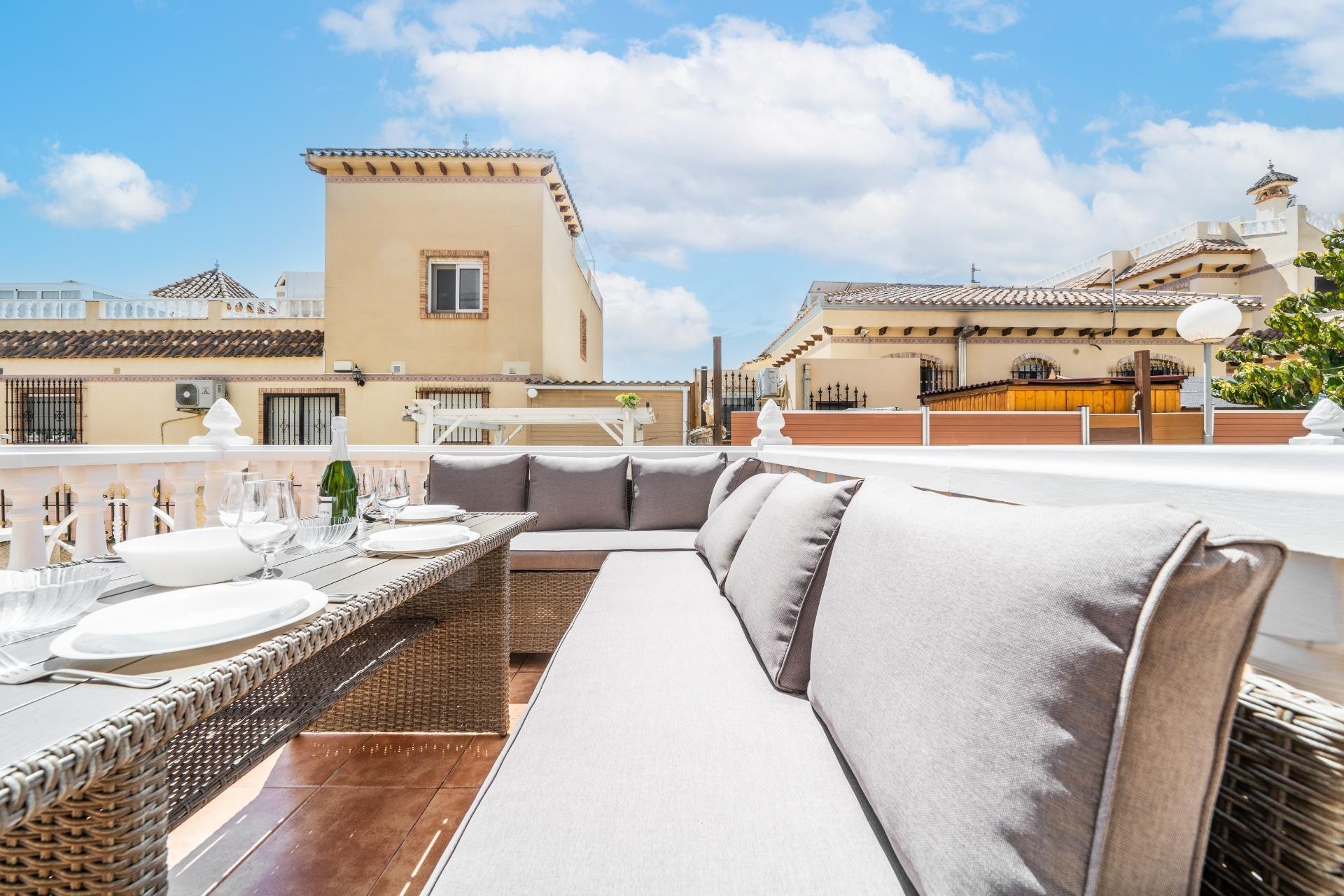 Återförsäljning - Semi Detached -
Orihuela Costa - Los Almendros-la Florida