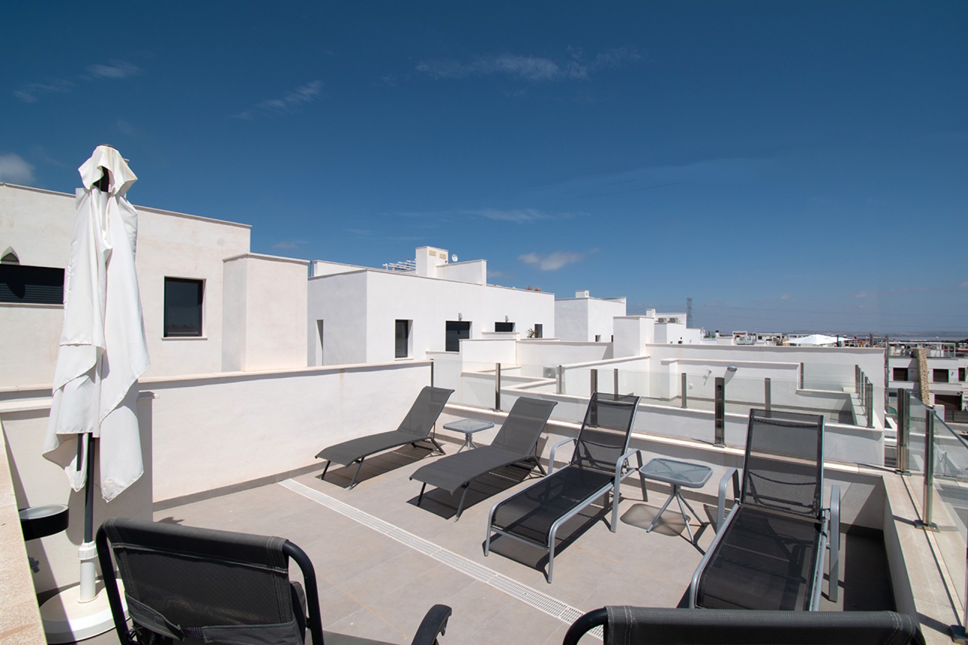 Återförsäljning - Semi Detached -
Orihuela Costa - pau26