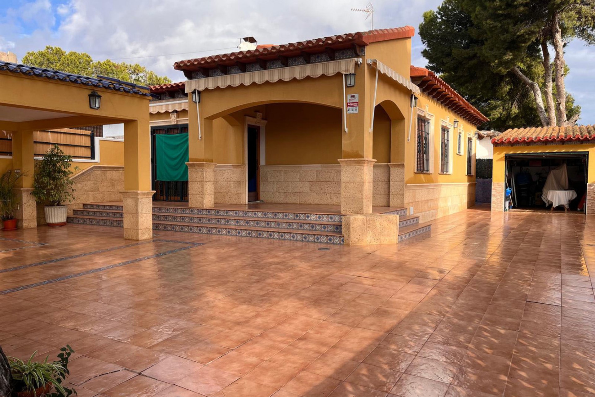 Återförsäljning - Semi Detached -
Orihuela Costa - Punta Prima