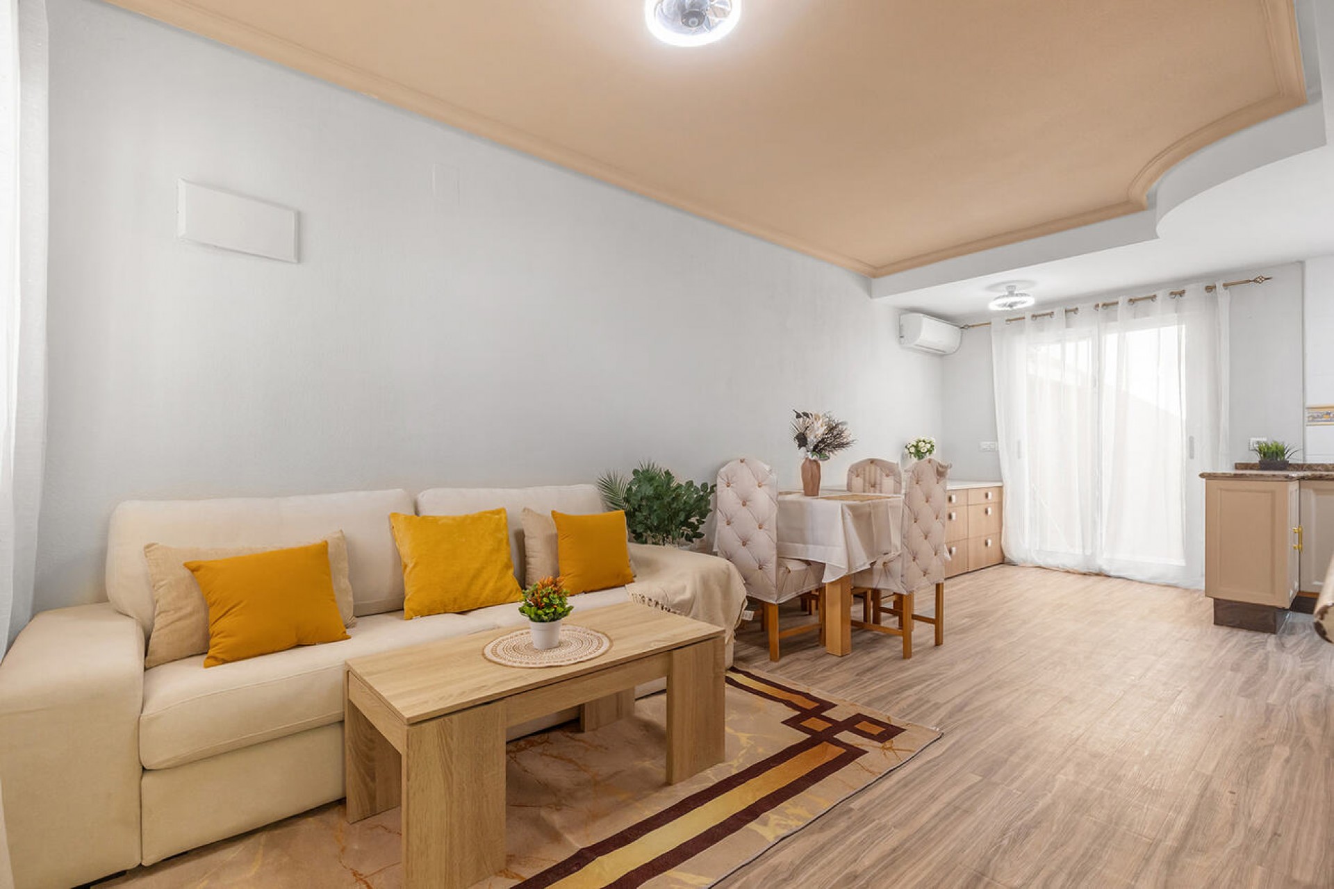 Återförsäljning - Semi Detached -
Orihuela Costa - Villamartín