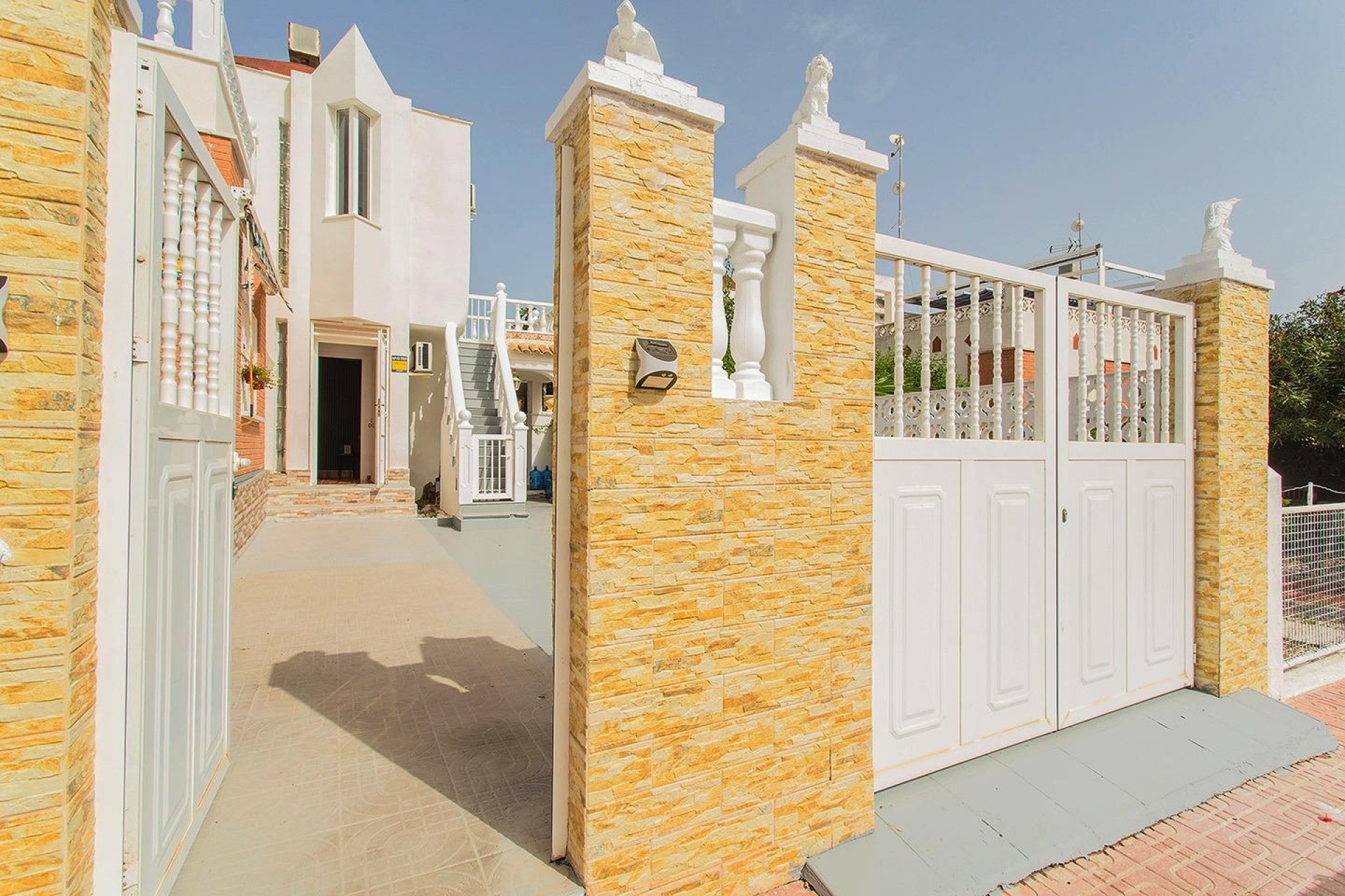 Återförsäljning - Semi Detached -
Orihuela - Urbanización Perla Del Mar