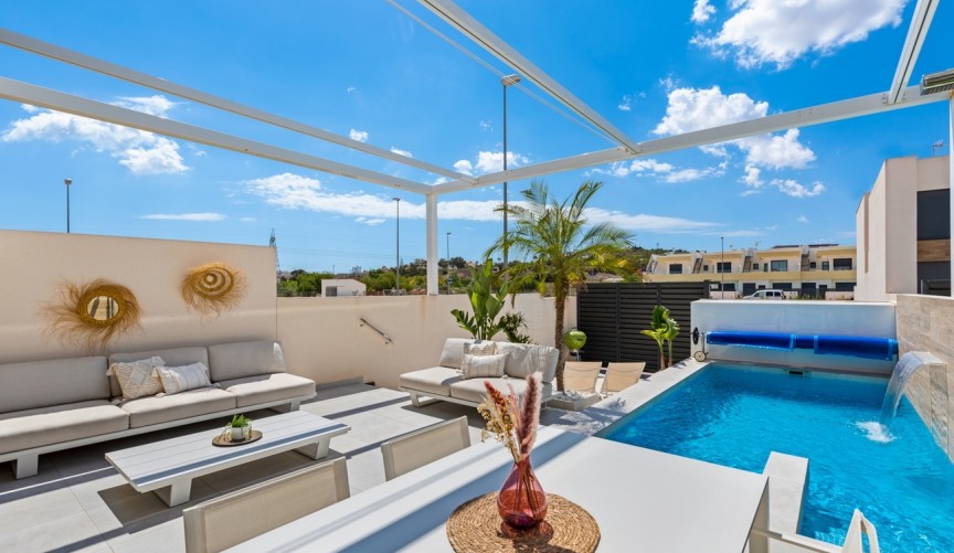 Återförsäljning - Semi Detached -
Rojales - Costa Blanca