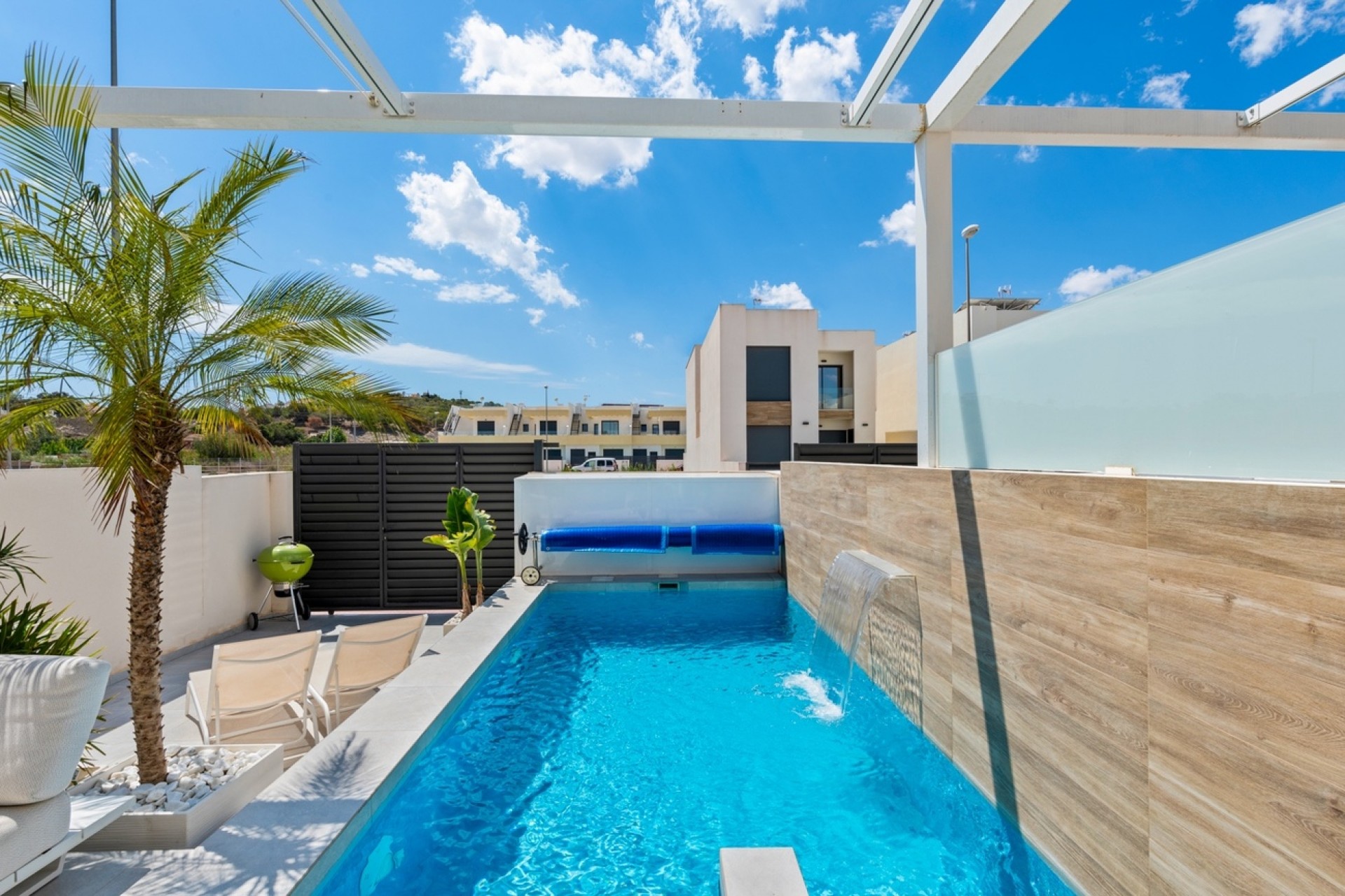 Återförsäljning - Semi Detached -
Rojales - Costa Blanca