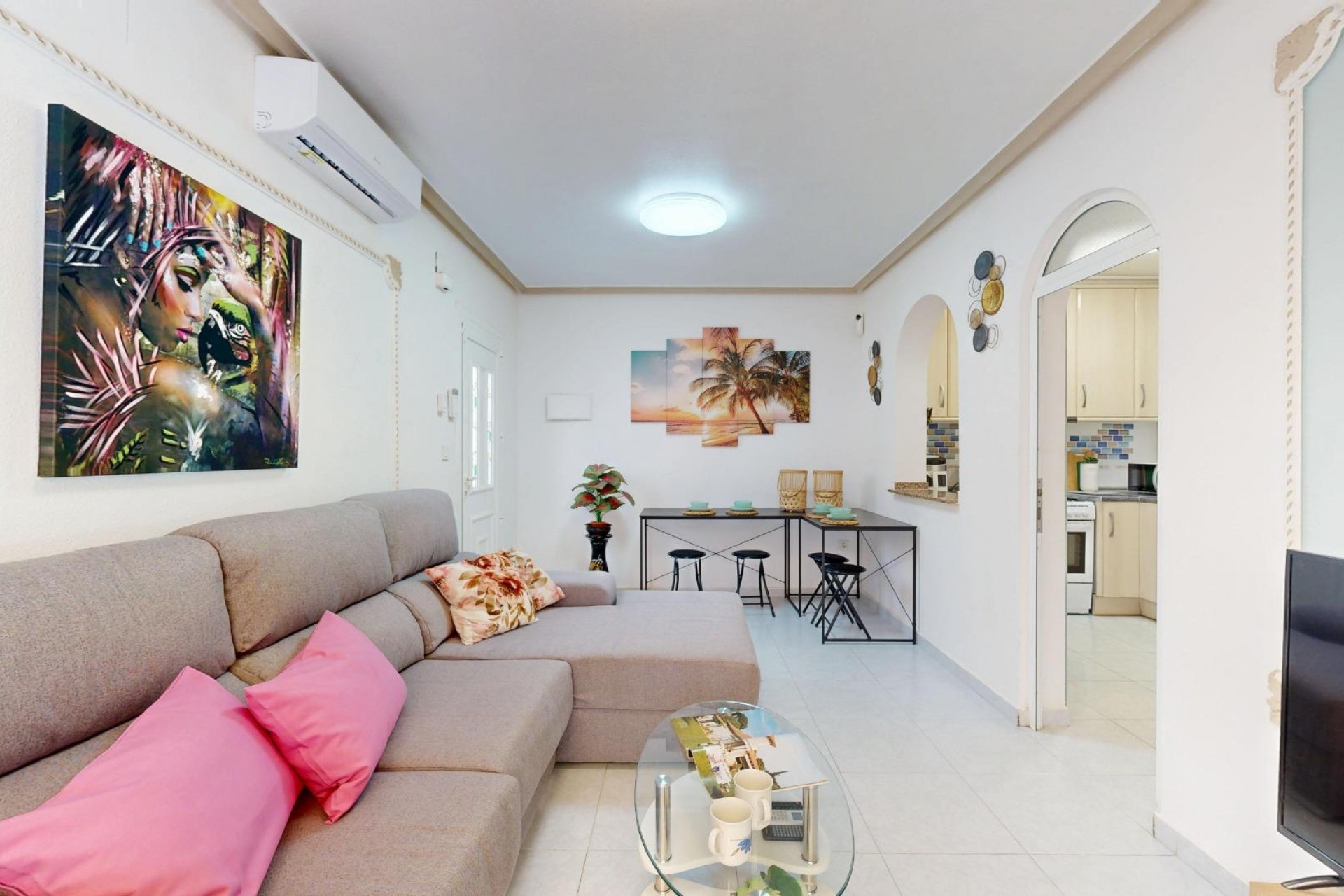 Återförsäljning - Semi Detached -
San Miguel de Salinas - 03193