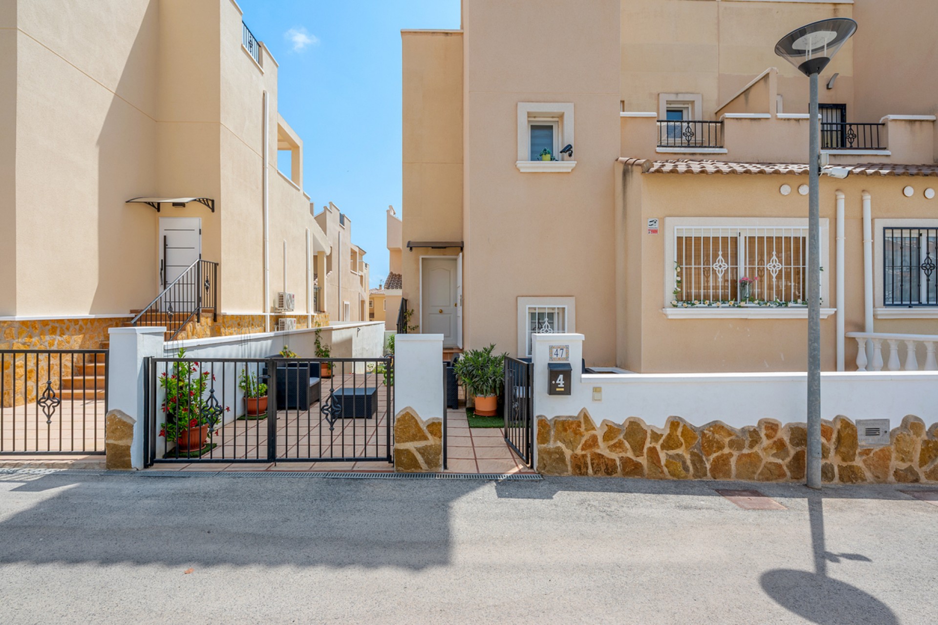 Återförsäljning - Semi Detached -
San Miguel de Salinas - Costa Blanca
