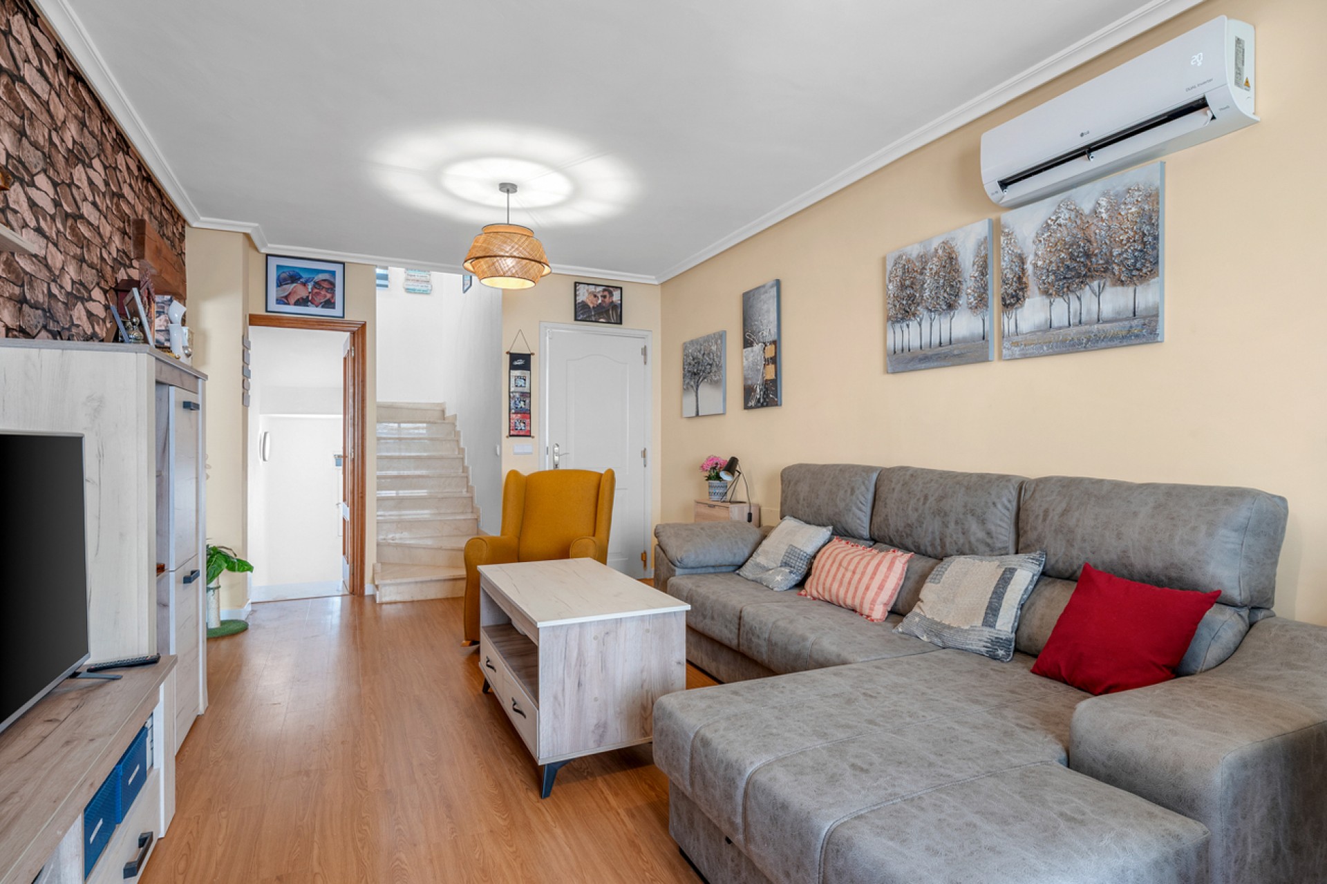 Återförsäljning - Semi Detached -
San Miguel de Salinas - Costa Blanca