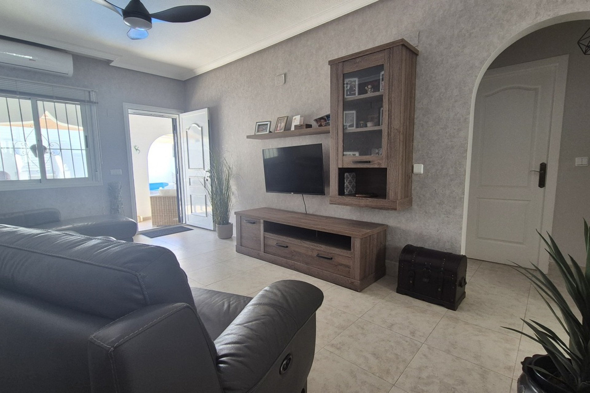 Återförsäljning - Semi Detached -
San Miguel de Salinas - Inland