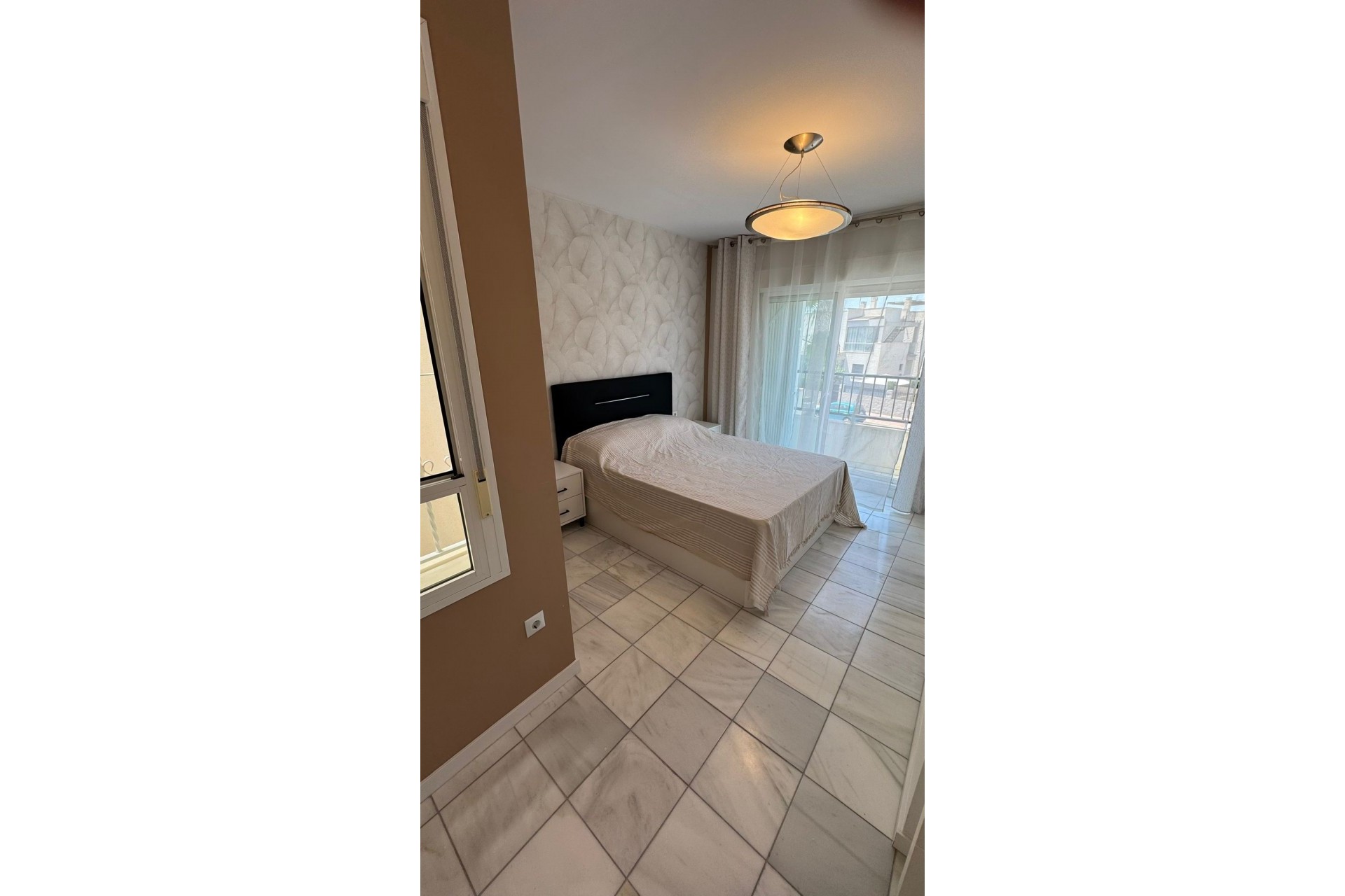 Återförsäljning - Semi Detached -
Torrevieja - Costa Blanca