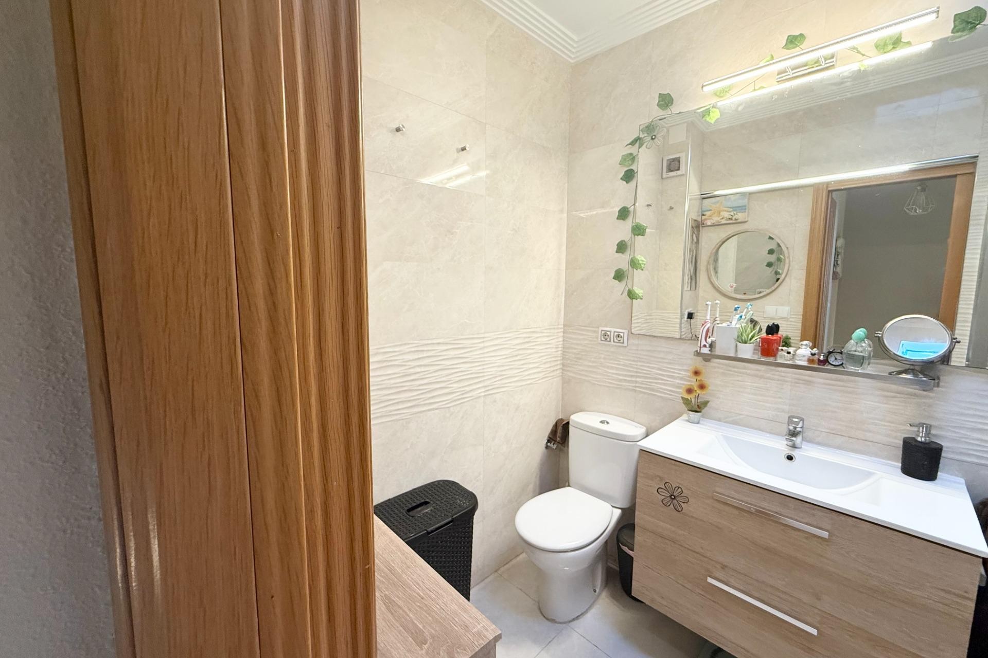 Återförsäljning - Semi Detached -
Torrevieja - El Limonar