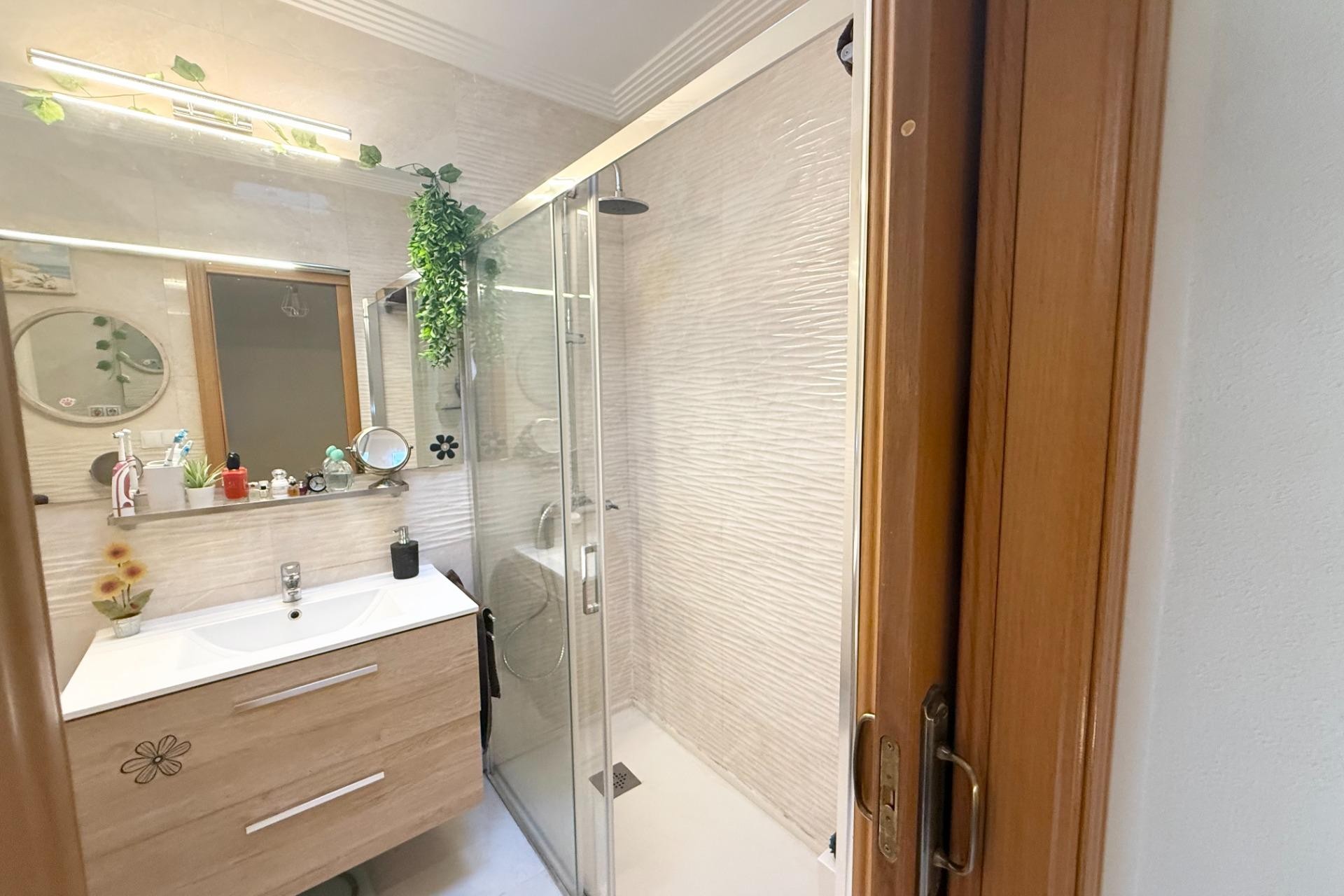 Återförsäljning - Semi Detached -
Torrevieja - El Limonar