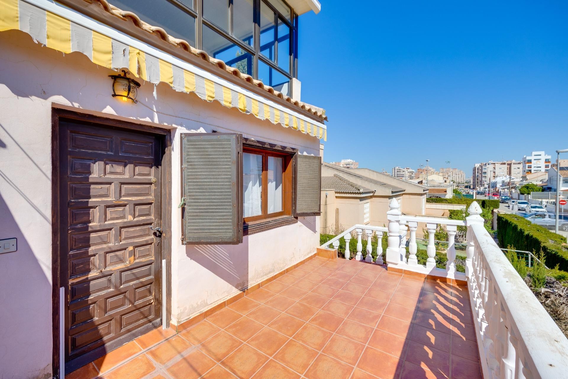 Återförsäljning - Semi Detached -
Torrevieja - Nueva Torrevieja