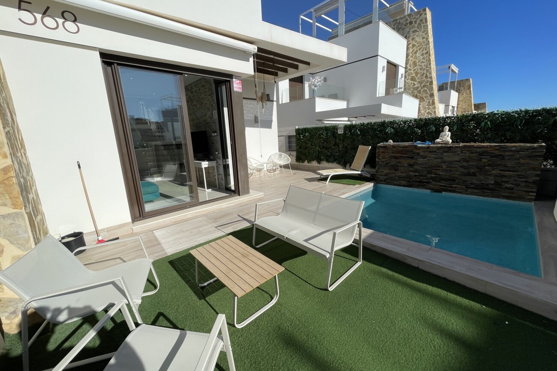 Återförsäljning - Semi Detached -
Villamartin