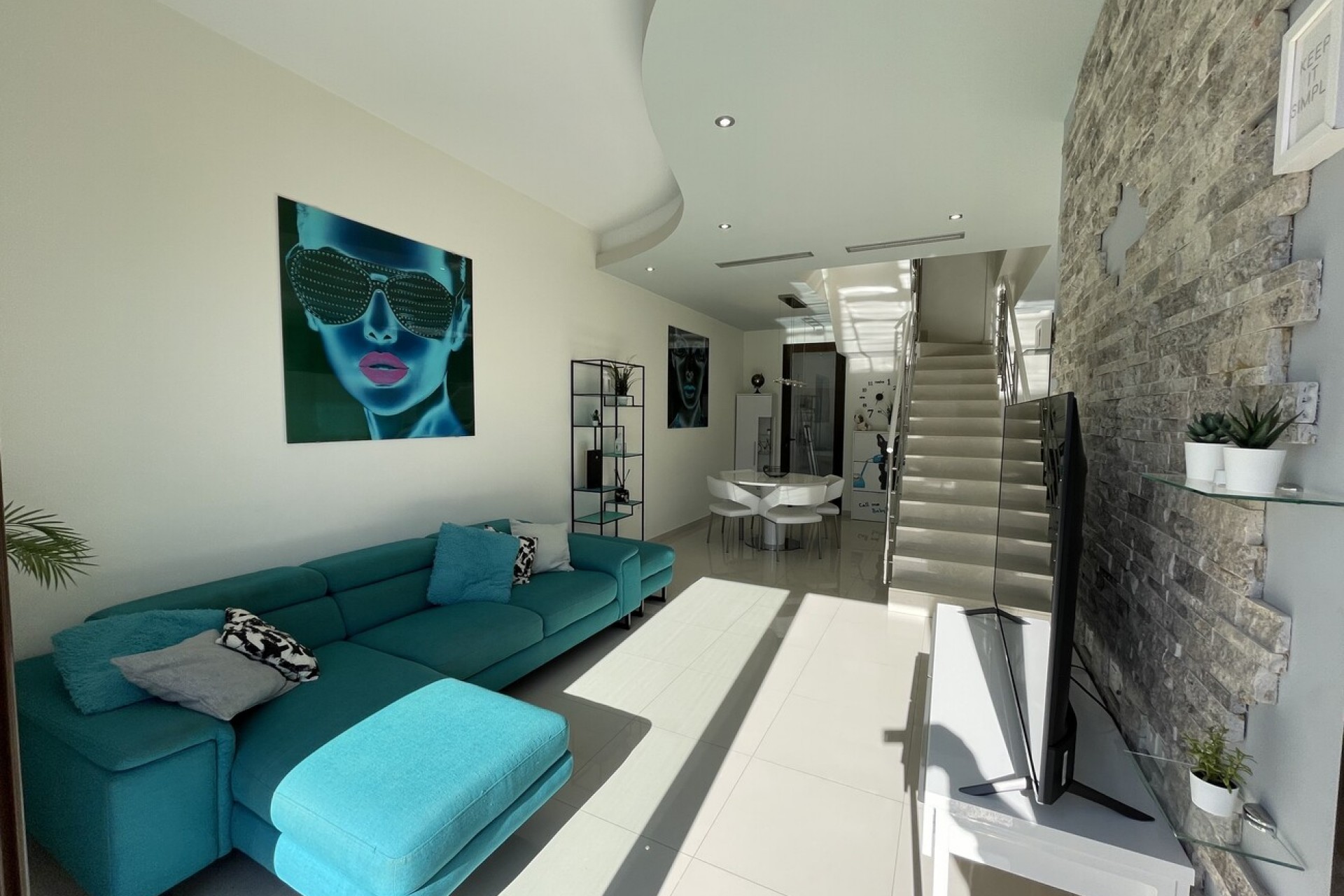 Återförsäljning - Semi Detached -
Villamartin