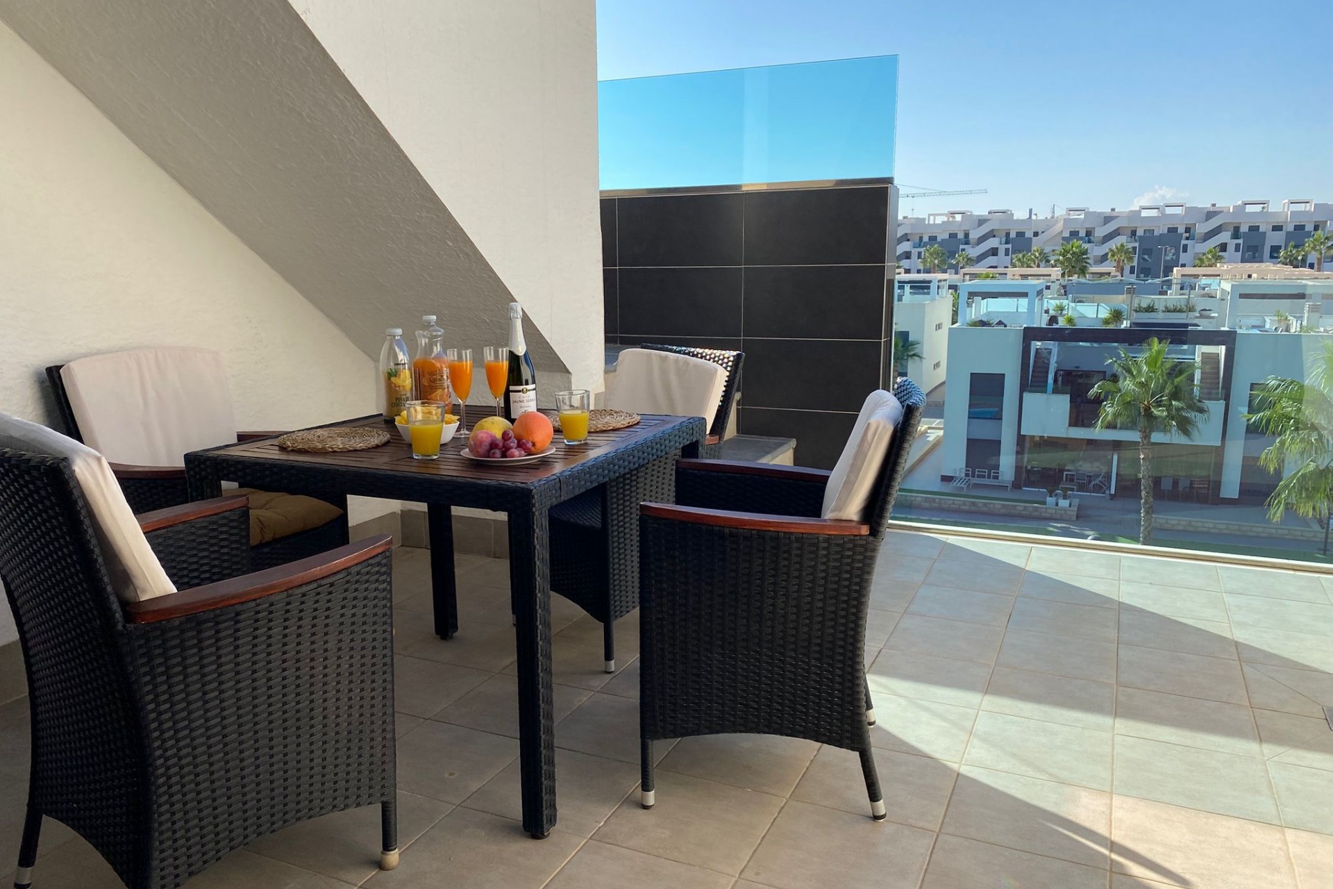 Återförsäljning - Takvåning -
El Raso - Costa Blanca