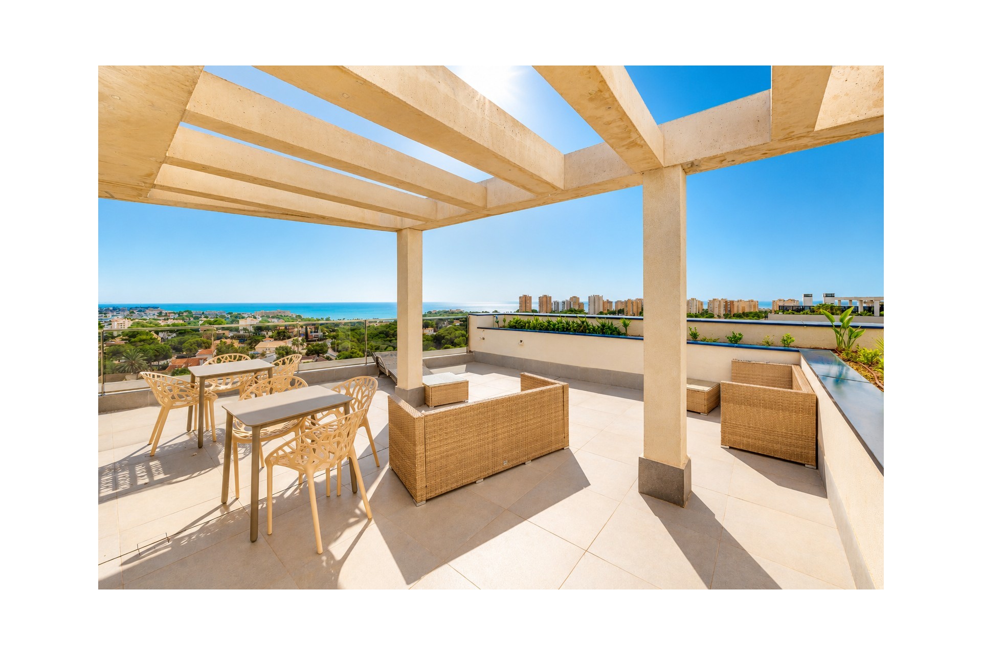 Återförsäljning - Takvåning -
Orihuela Costa - Costa Blanca