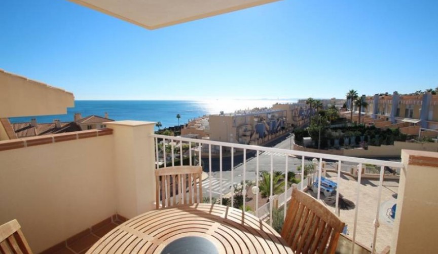 Återförsäljning - Takvåning -
Orihuela Costa - Costa Blanca