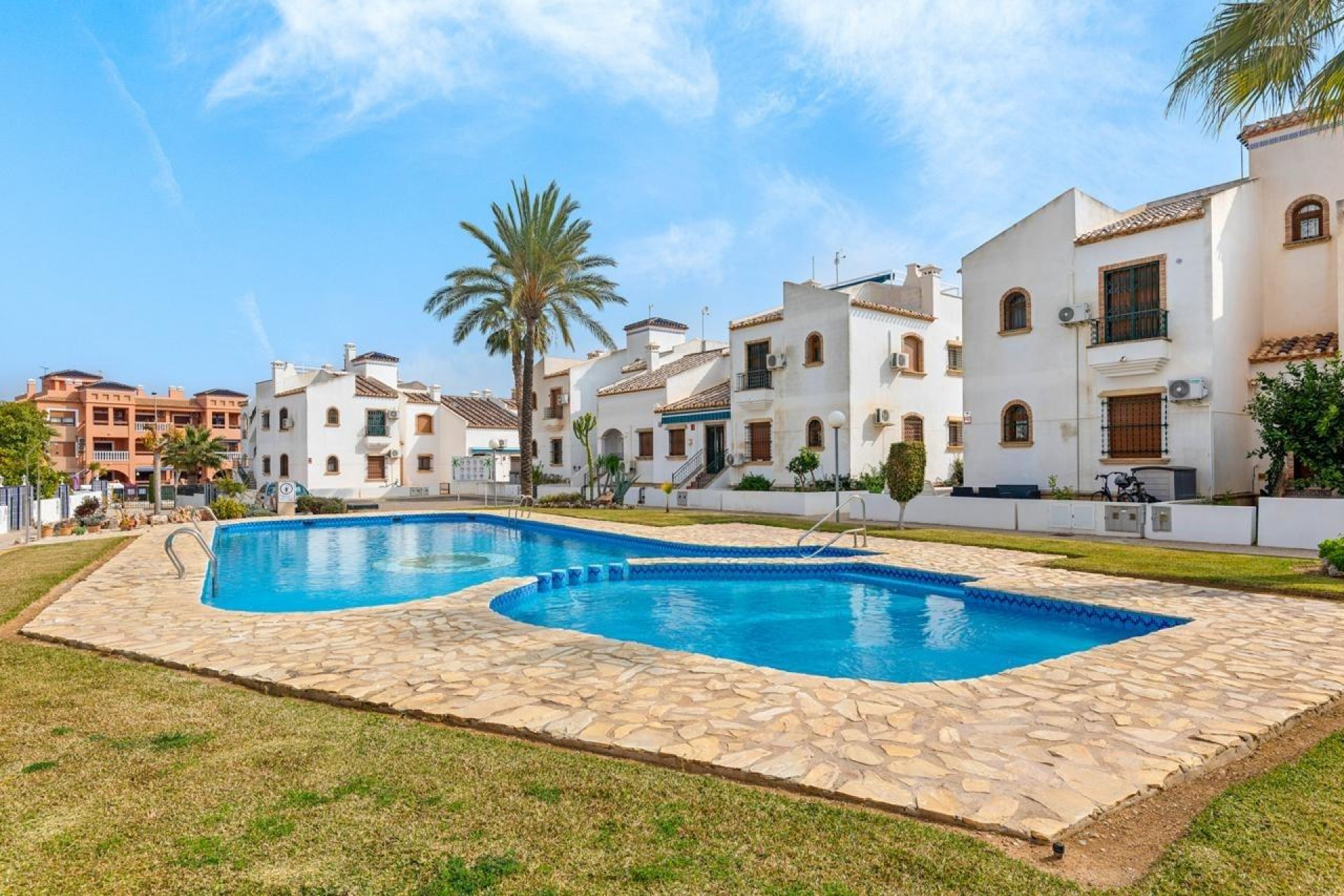 Återförsäljning - Takvåning -
Orihuela Costa - PAU 8