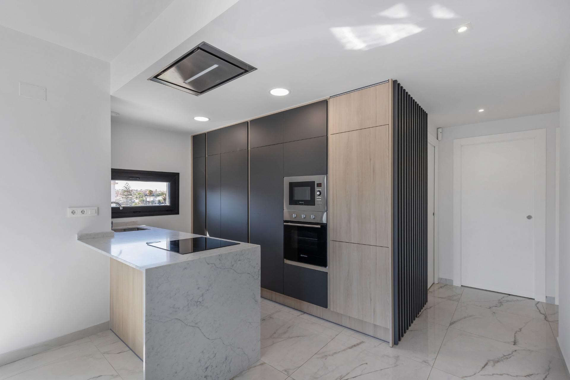 Återförsäljning - Takvåning -
Orihuela Costa - Playa Flamenca