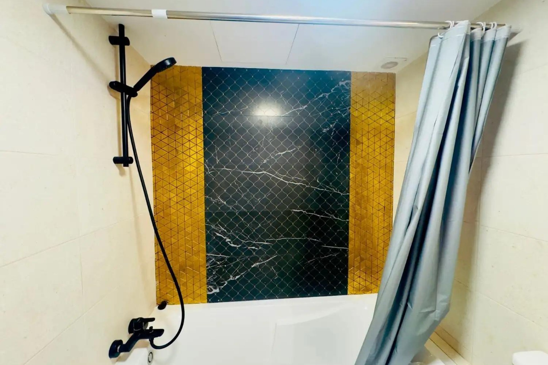 Återförsäljning - Takvåning -
Torrevieja - Acequion