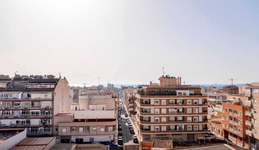 Återförsäljning - Takvåning -
Torrevieja - Centro