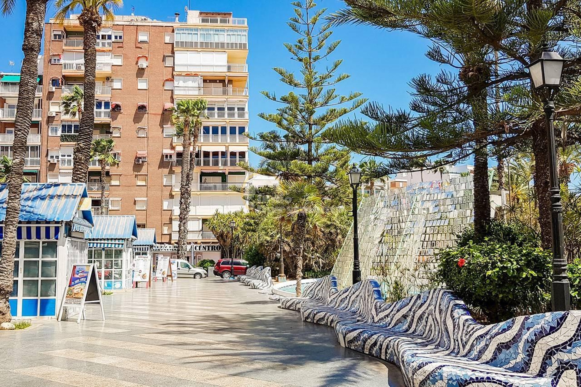 Återförsäljning - Takvåning -
Torrevieja - Centro