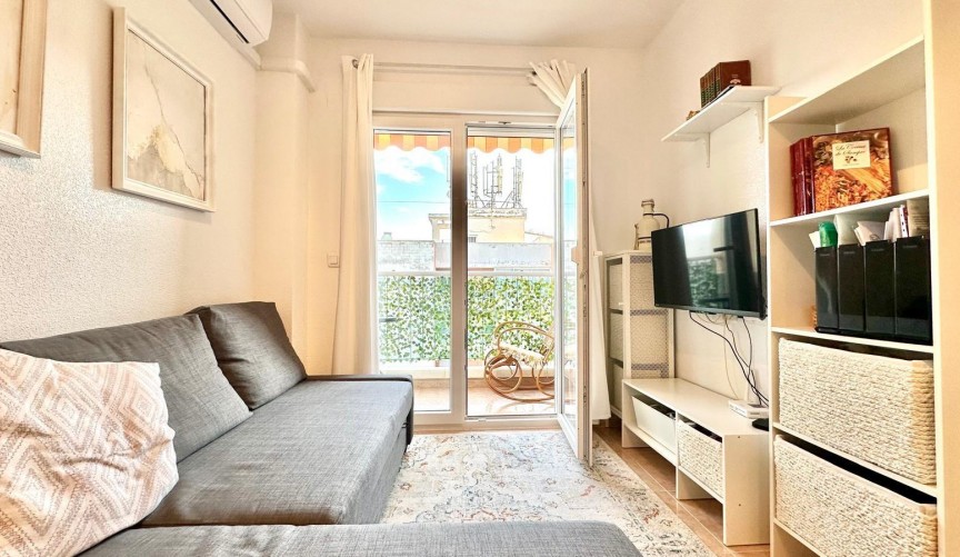 Återförsäljning - Takvåning -
Torrevieja - Centro