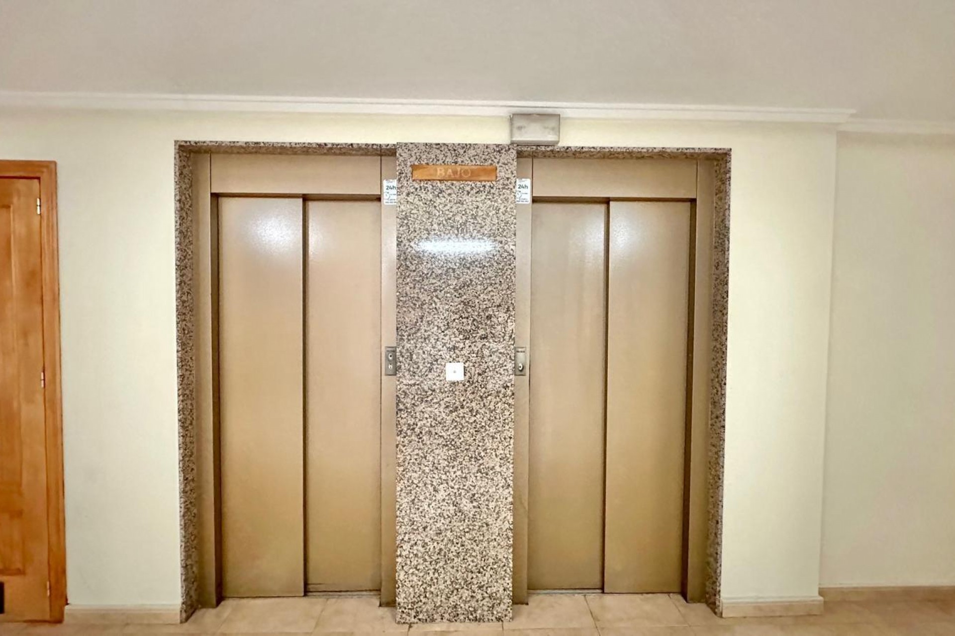 Återförsäljning - Takvåning -
Torrevieja - Centro