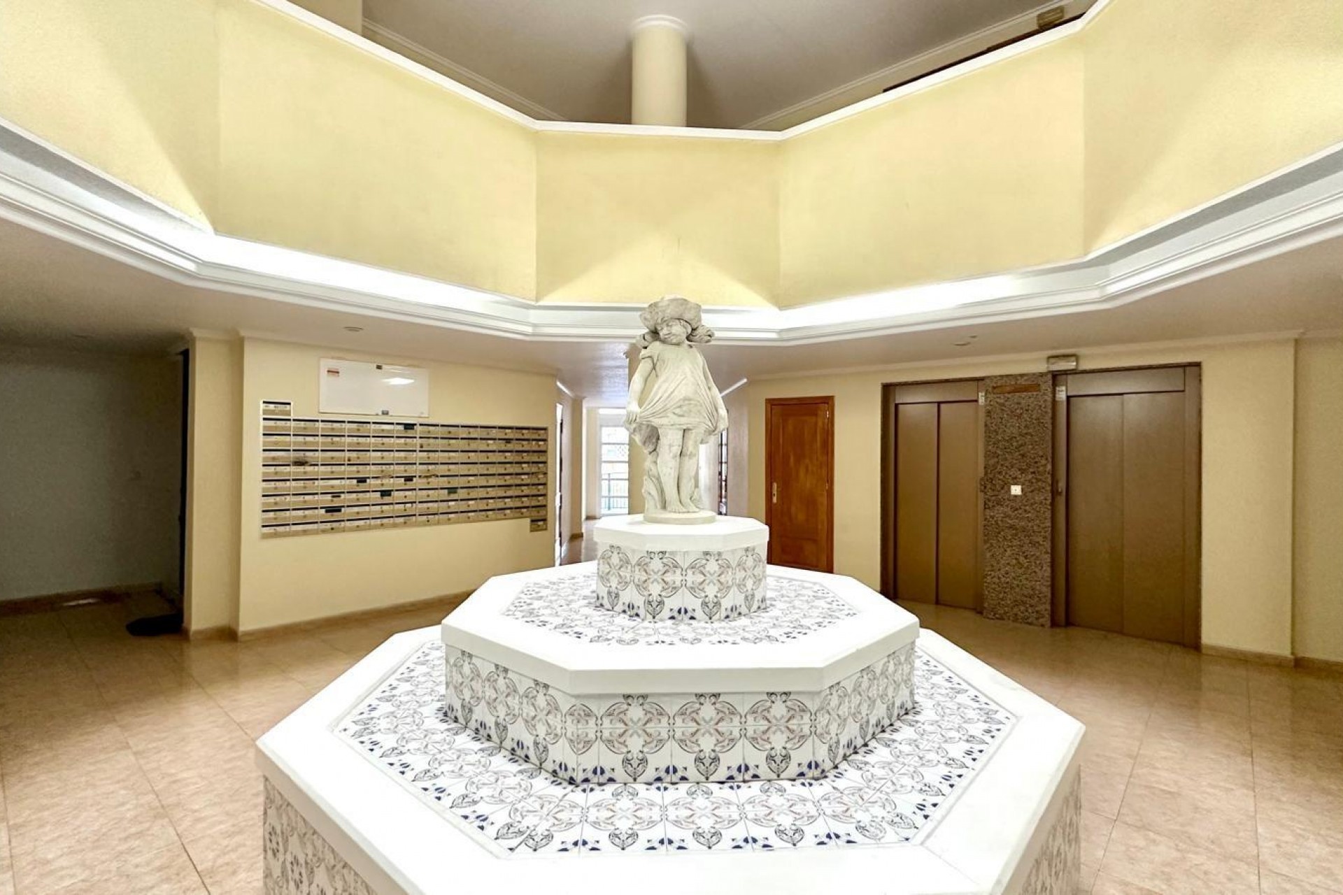 Återförsäljning - Takvåning -
Torrevieja - Centro