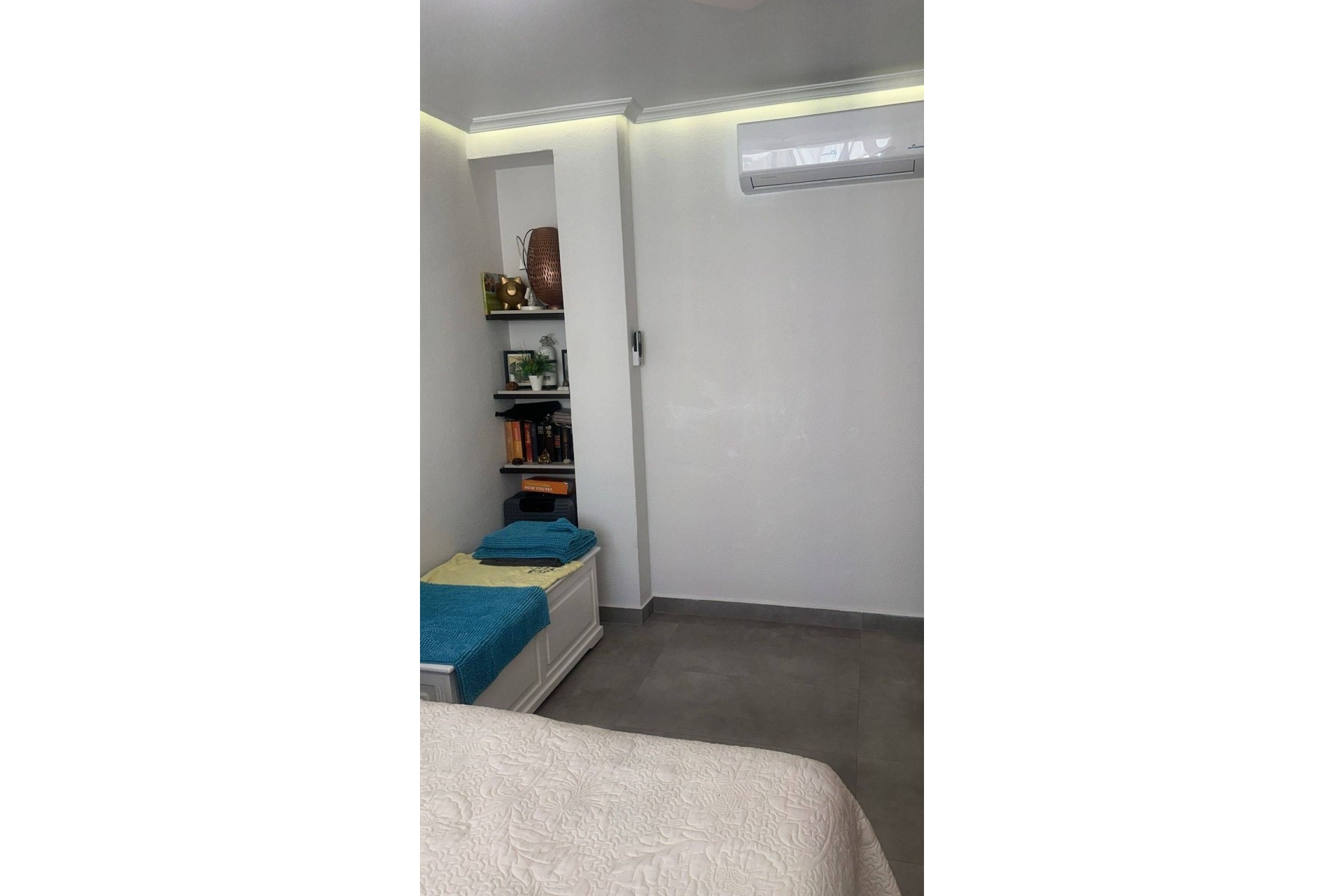 Återförsäljning - Takvåning -
Torrevieja - Centro