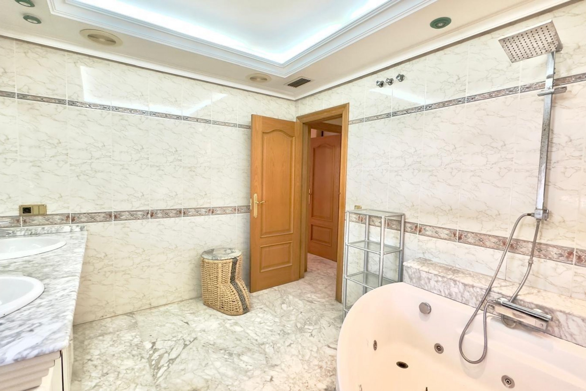 Återförsäljning - Takvåning -
Torrevieja - Centro