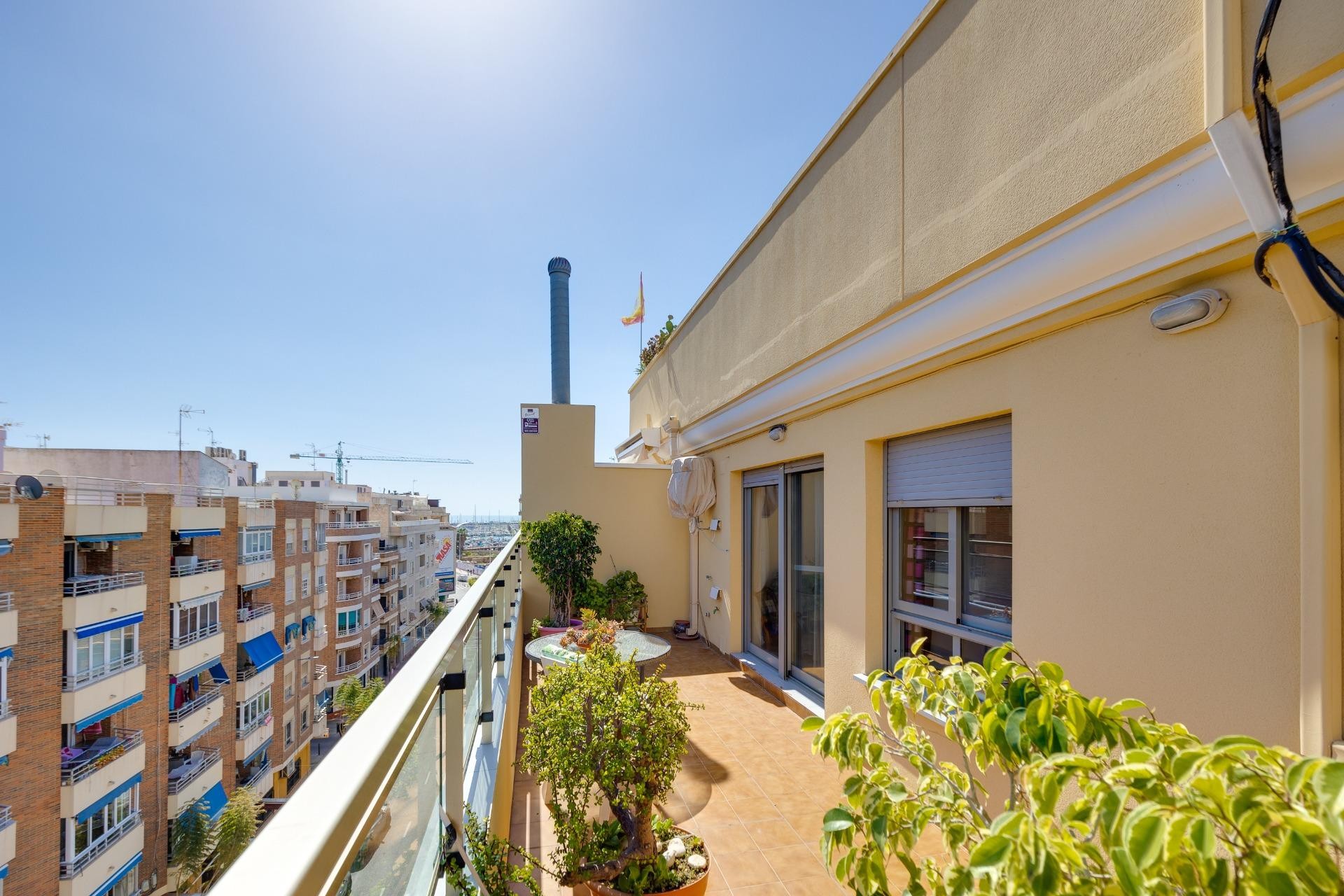 Återförsäljning - Takvåning -
Torrevieja - Centro