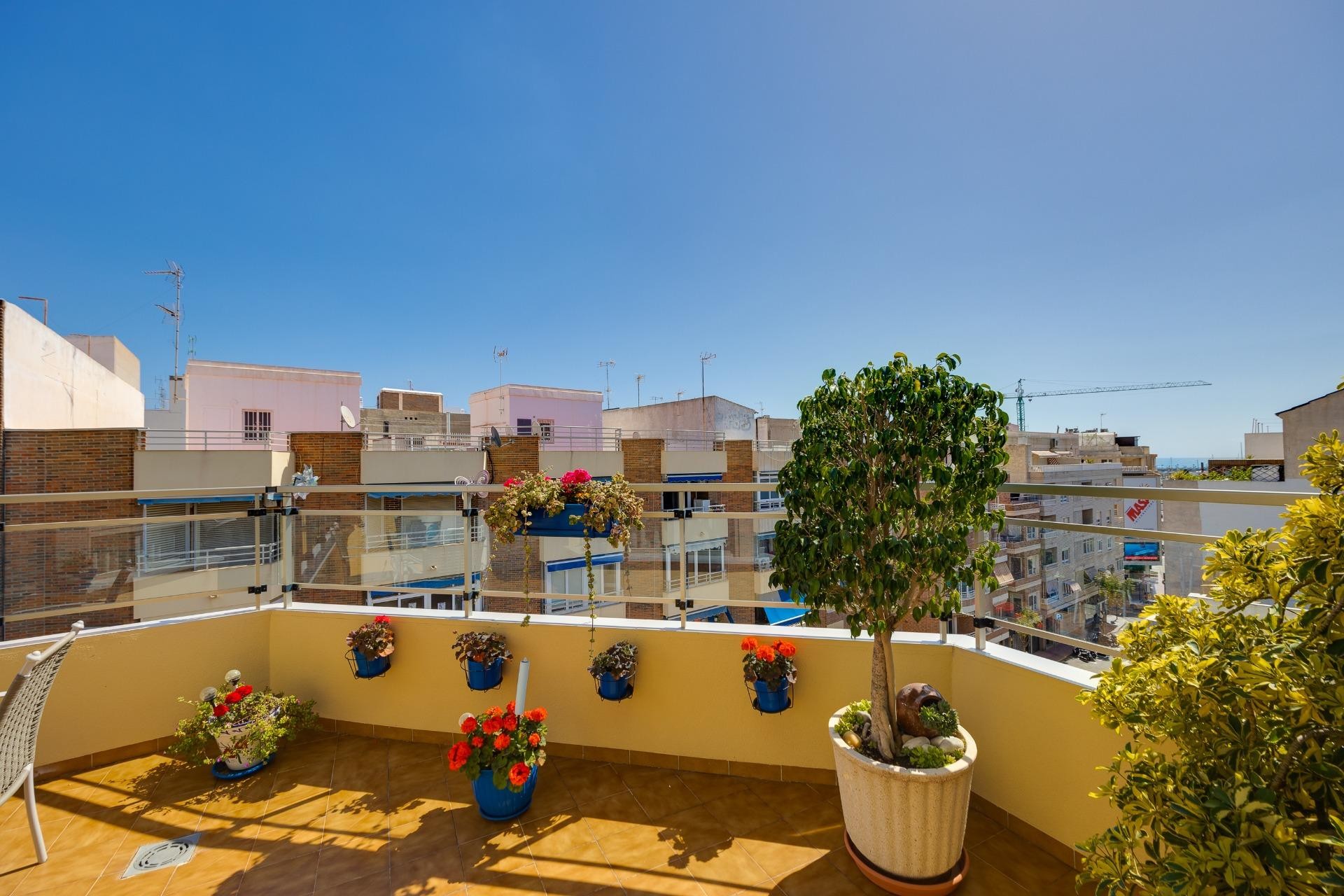 Återförsäljning - Takvåning -
Torrevieja - Centro