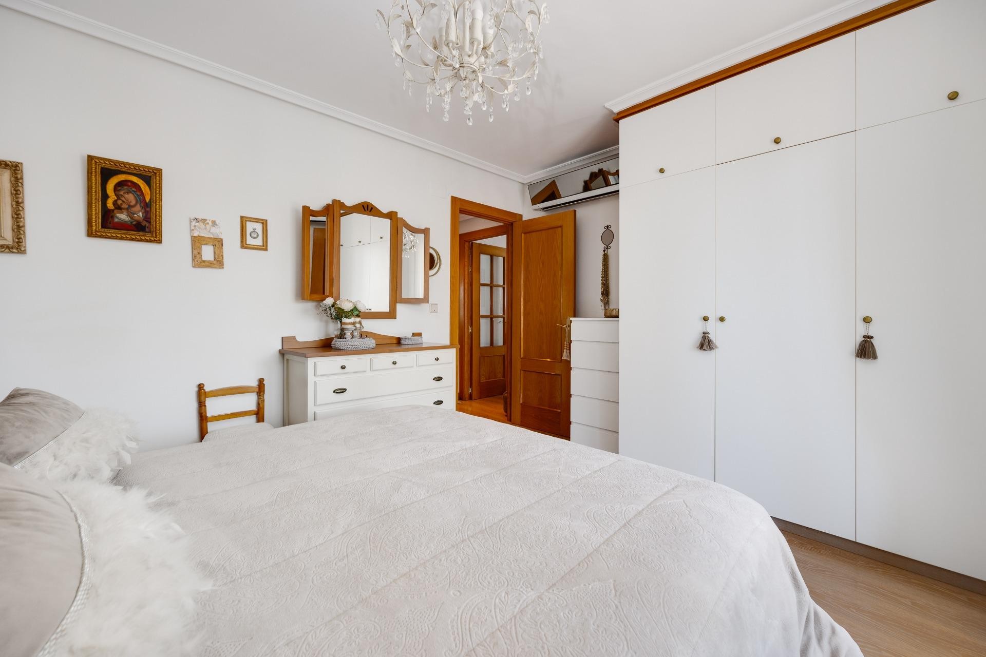 Återförsäljning - Takvåning -
Torrevieja - Centro